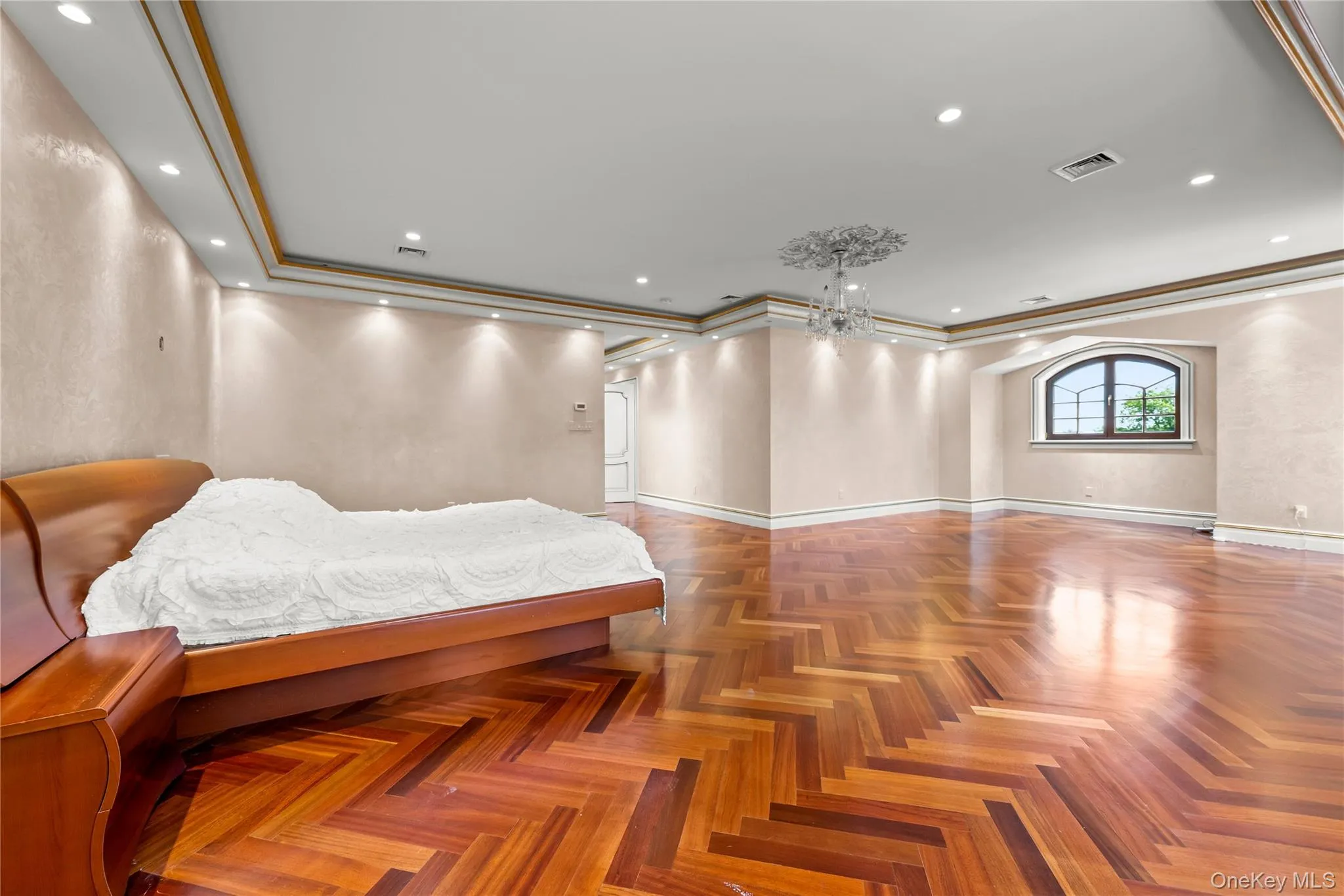 18710 Aberdeen Road, New York, NY, 6 Bedrooms Bedrooms, 11 Rooms Rooms,4 BathroomsBathrooms,Residential,For Rent,Aberdeen,0,1015756 18710 Aberdeen Road, New York, NY, 6 Bedrooms Bedrooms, 11 Rooms Rooms,4 BathroomsBathrooms,Residential,For Rent,Aberdeen,0,1015756
