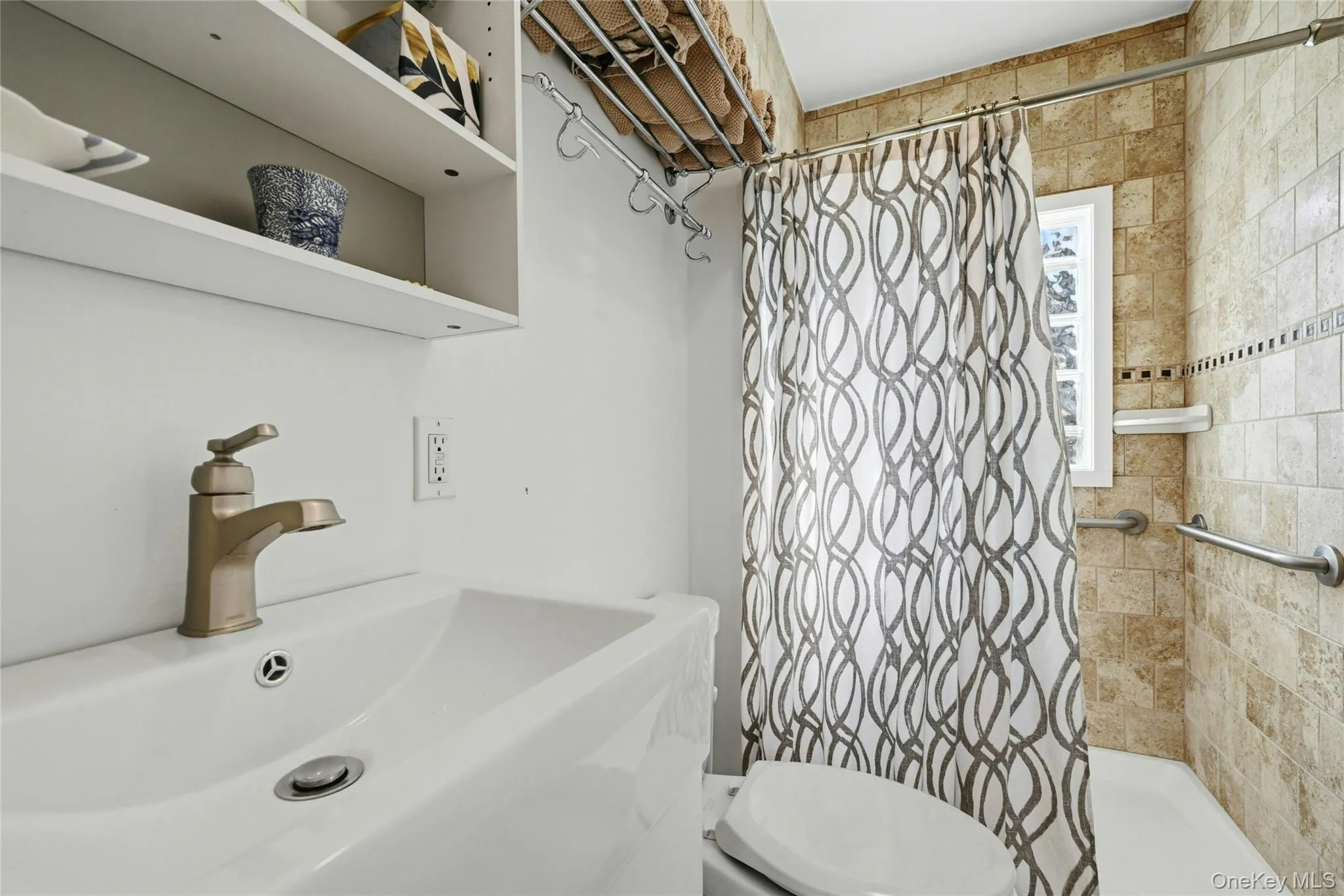 56055 County Road 48, Southold, NY, 2 Bedrooms Bedrooms, 5 Rooms Rooms,1 BathroomBathrooms,Residential,For Rent,County Road 48,0,KEY1015770 56055 County Road 48, Southold, NY, 2 Bedrooms Bedrooms, 5 Rooms Rooms,1 BathroomBathrooms,Residential,For Rent,County Road 48,0,KEY1015770