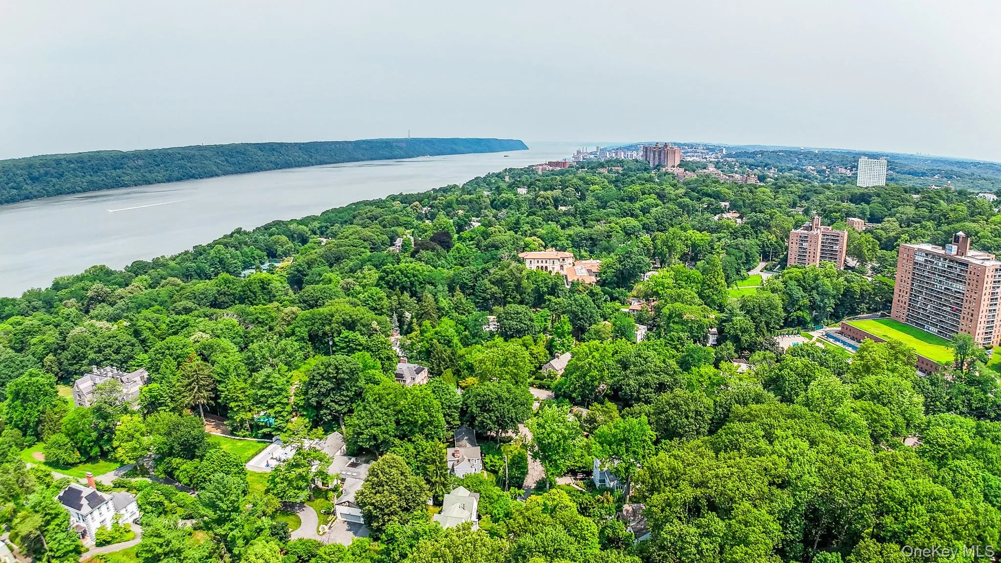 4670 Independence Avenue, New York, NY, 4 Bedrooms Bedrooms, 11 Rooms Rooms,3 BathroomsBathrooms,Residential,For Rent,Independence,0,1015772 4670 Independence Avenue, New York, NY, 4 Bedrooms Bedrooms, 11 Rooms Rooms,3 BathroomsBathrooms,Residential,For Rent,Independence,0,1015772