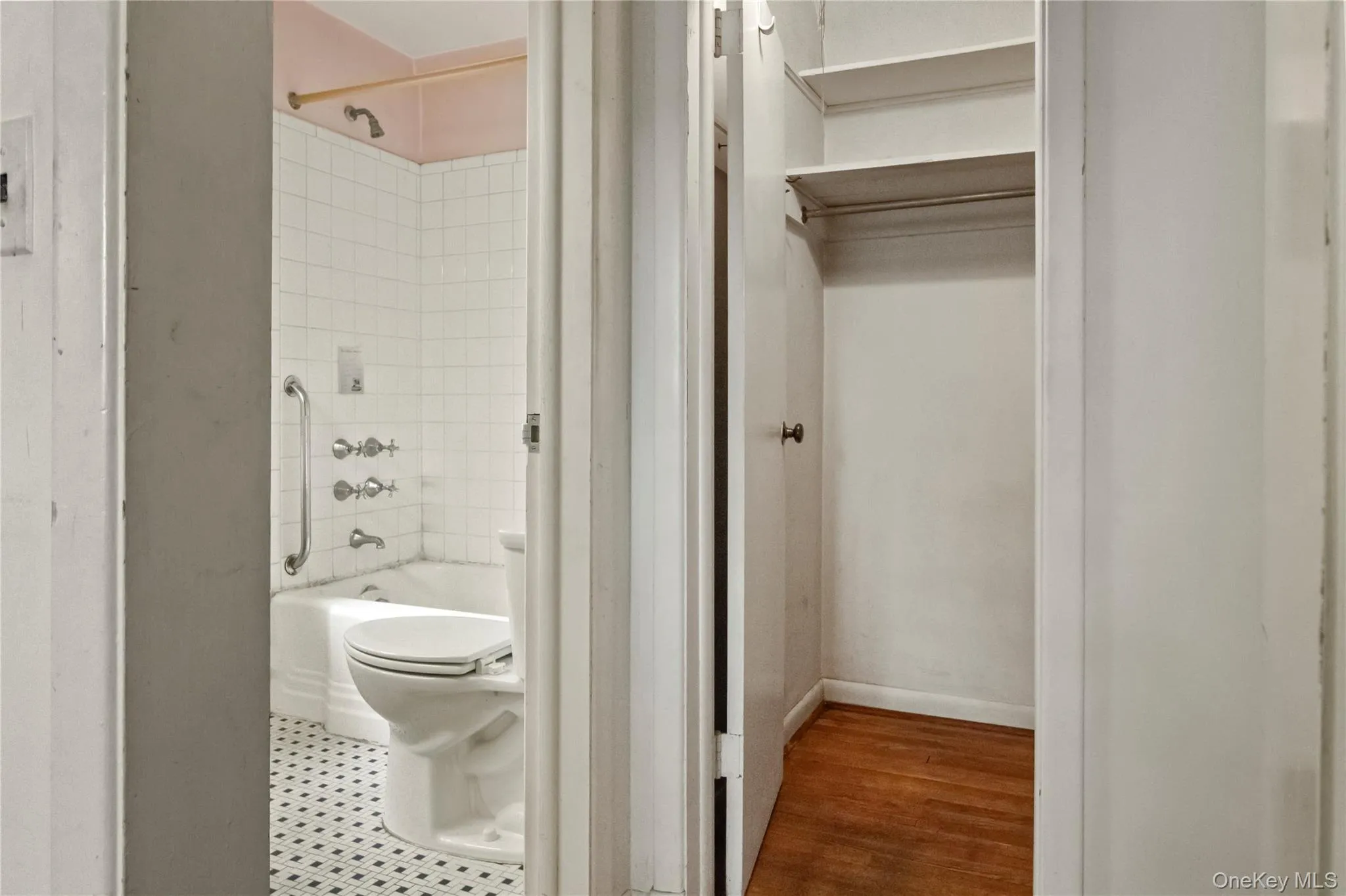4670 Independence Avenue, New York, NY, 4 Bedrooms Bedrooms, 11 Rooms Rooms,3 BathroomsBathrooms,Residential,For Rent,Independence,0,1015772 4670 Independence Avenue, New York, NY, 4 Bedrooms Bedrooms, 11 Rooms Rooms,3 BathroomsBathrooms,Residential,For Rent,Independence,0,1015772