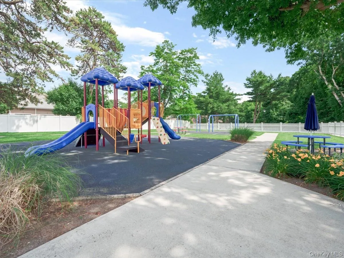 40 w 4th, Brookhaven, NY, 2 Bedrooms Bedrooms, 5 Rooms Rooms,2 BathroomsBathrooms,Residential,For Rent,w 4th,0,KEY1015774 40 w 4th, Brookhaven, NY, 2 Bedrooms Bedrooms, 5 Rooms Rooms,2 BathroomsBathrooms,Residential,For Rent,w 4th,0,KEY1015774
