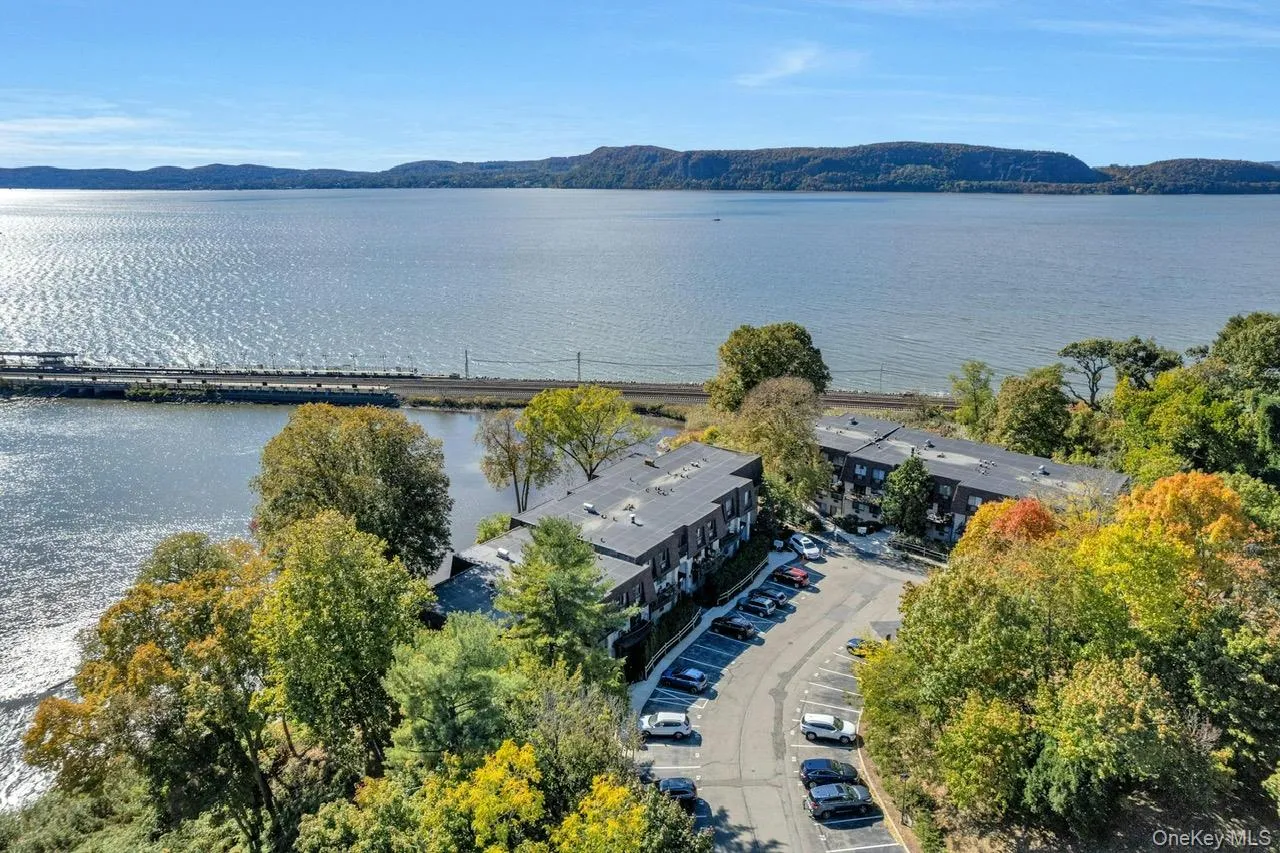 310 Kemeys Cove, Ossining, NY, 2 Bedrooms Bedrooms, 4 Rooms Rooms,2 BathroomsBathrooms,Residential,For Rent,Kemeys,0,KEY1015778 310 Kemeys Cove, Ossining, NY, 2 Bedrooms Bedrooms, 4 Rooms Rooms,2 BathroomsBathrooms,Residential,For Rent,Kemeys,0,KEY1015778