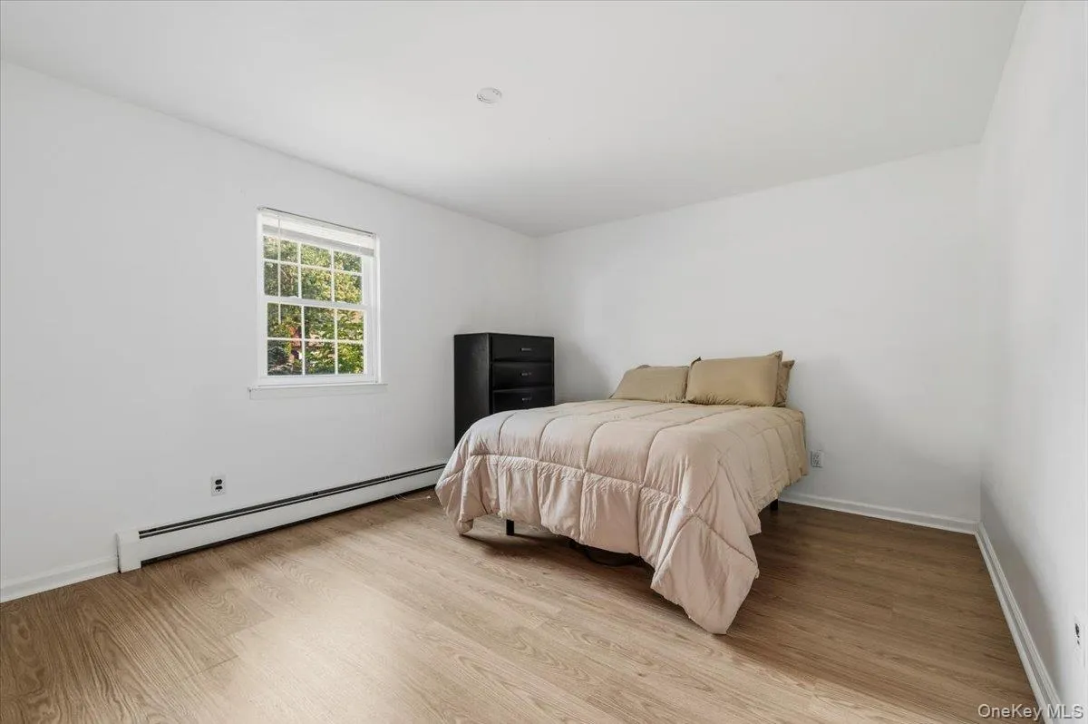 17 Nottingham Drive, Babylon, NY, 5 Bedrooms Bedrooms, 10 Rooms Rooms,2 BathroomsBathrooms,Residential,For Rent,Nottingham,0,1015779 17 Nottingham Drive, Babylon, NY, 5 Bedrooms Bedrooms, 10 Rooms Rooms,2 BathroomsBathrooms,Residential,For Rent,Nottingham,0,1015779