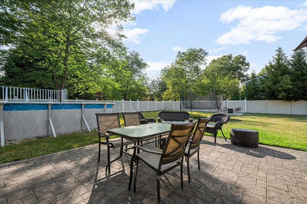 17 Nottingham Drive, Babylon, NY, 5 Bedrooms Bedrooms, 10 Rooms Rooms,2 BathroomsBathrooms,Residential,For Rent,Nottingham,0,1015779 17 Nottingham Drive, Babylon, NY, 5 Bedrooms Bedrooms, 10 Rooms Rooms,2 BathroomsBathrooms,Residential,For Rent,Nottingham,0,1015779