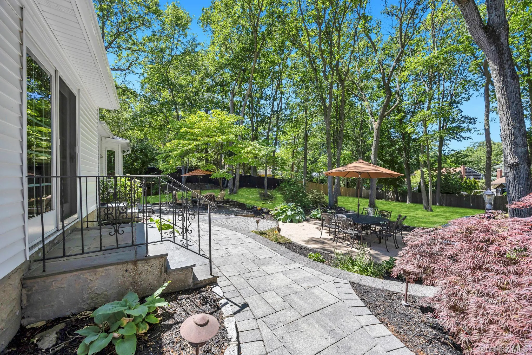 17 Cedar Place, Smithtown, NY, 4 Bedrooms Bedrooms, 9 Rooms Rooms,2 BathroomsBathrooms,Residential,For Rent,Cedar,0,1015782 17 Cedar Place, Smithtown, NY, 4 Bedrooms Bedrooms, 9 Rooms Rooms,2 BathroomsBathrooms,Residential,For Rent,Cedar,0,1015782