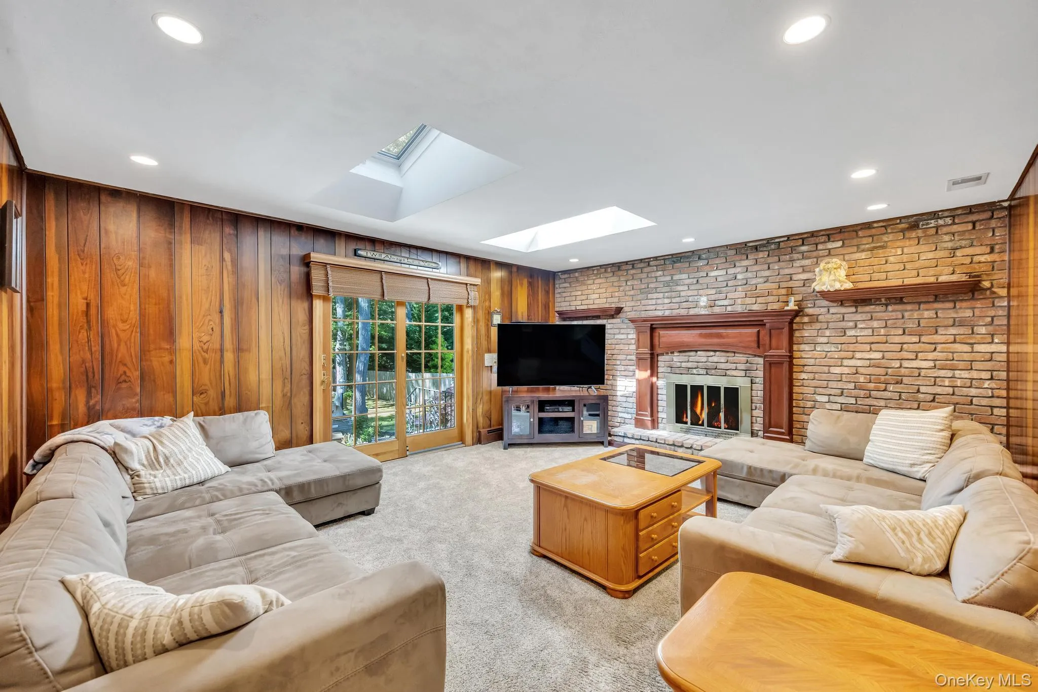 17 Cedar Place, Smithtown, NY, 4 Bedrooms Bedrooms, 9 Rooms Rooms,2 BathroomsBathrooms,Residential,For Rent,Cedar,0,1015782 17 Cedar Place, Smithtown, NY, 4 Bedrooms Bedrooms, 9 Rooms Rooms,2 BathroomsBathrooms,Residential,For Rent,Cedar,0,1015782