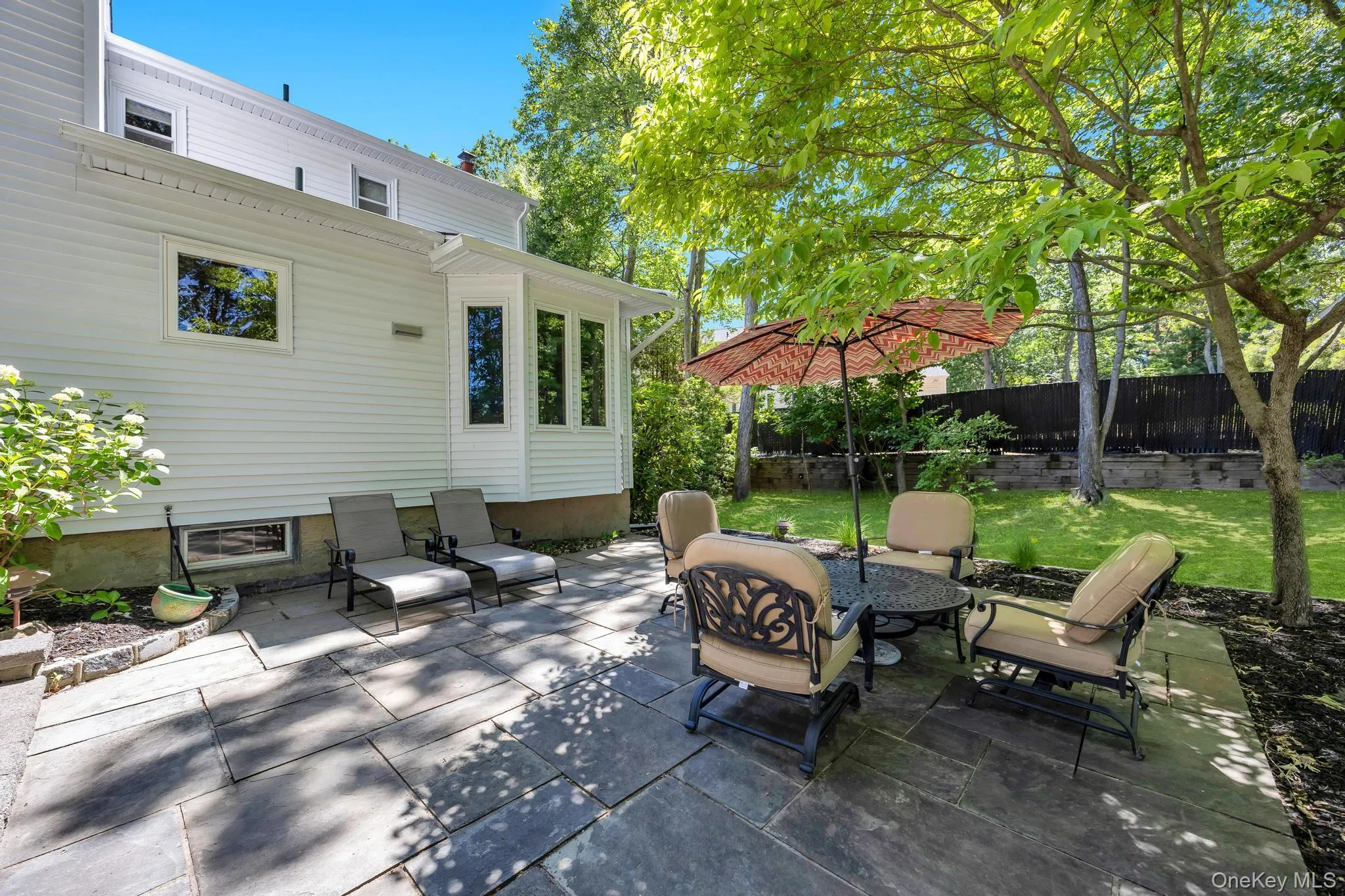 17 Cedar Place, Smithtown, NY, 4 Bedrooms Bedrooms, 9 Rooms Rooms,2 BathroomsBathrooms,Residential,For Rent,Cedar,0,1015782 17 Cedar Place, Smithtown, NY, 4 Bedrooms Bedrooms, 9 Rooms Rooms,2 BathroomsBathrooms,Residential,For Rent,Cedar,0,1015782