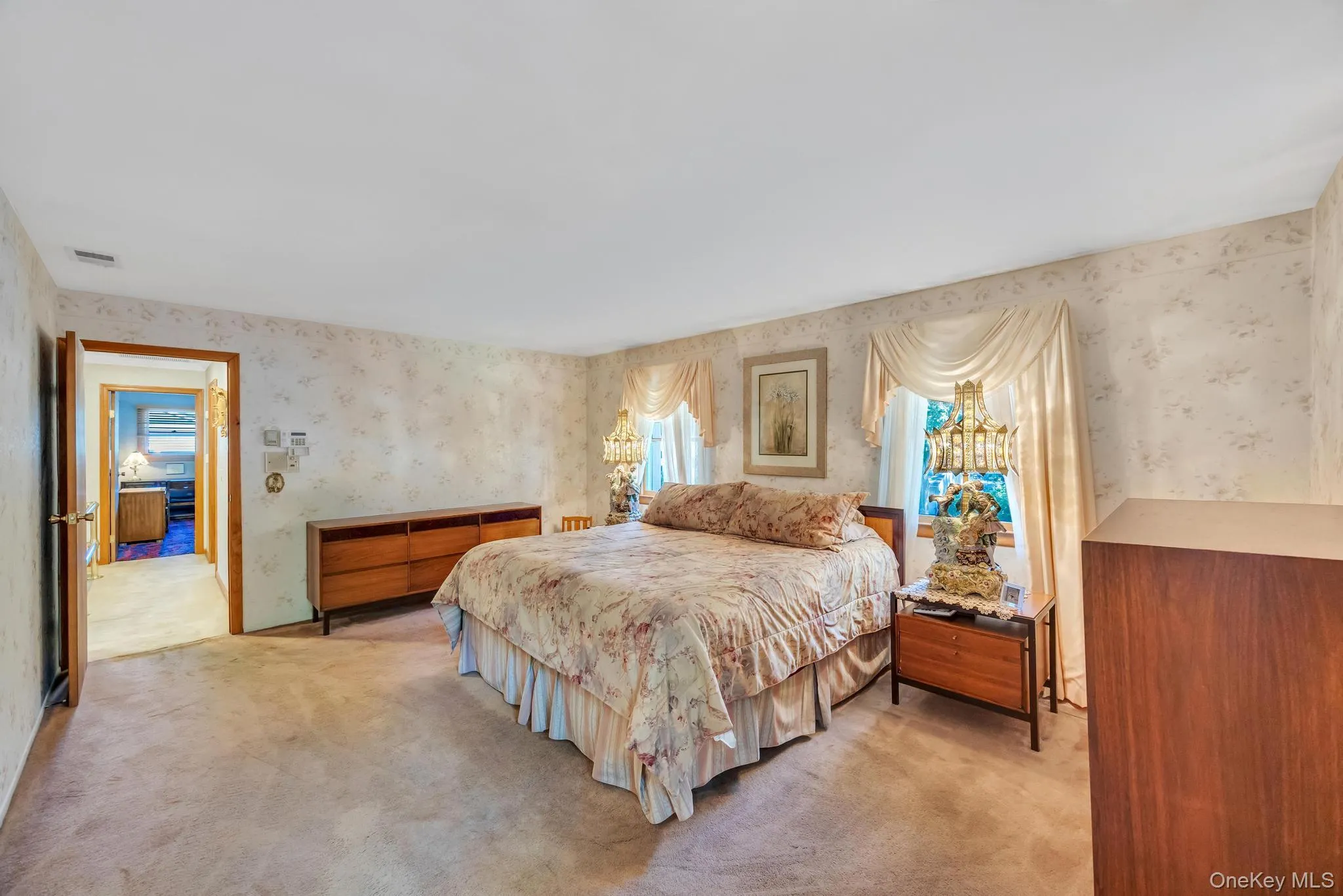 17 Cedar Place, Smithtown, NY, 4 Bedrooms Bedrooms, 9 Rooms Rooms,2 BathroomsBathrooms,Residential,For Rent,Cedar,0,1015782 17 Cedar Place, Smithtown, NY, 4 Bedrooms Bedrooms, 9 Rooms Rooms,2 BathroomsBathrooms,Residential,For Rent,Cedar,0,1015782