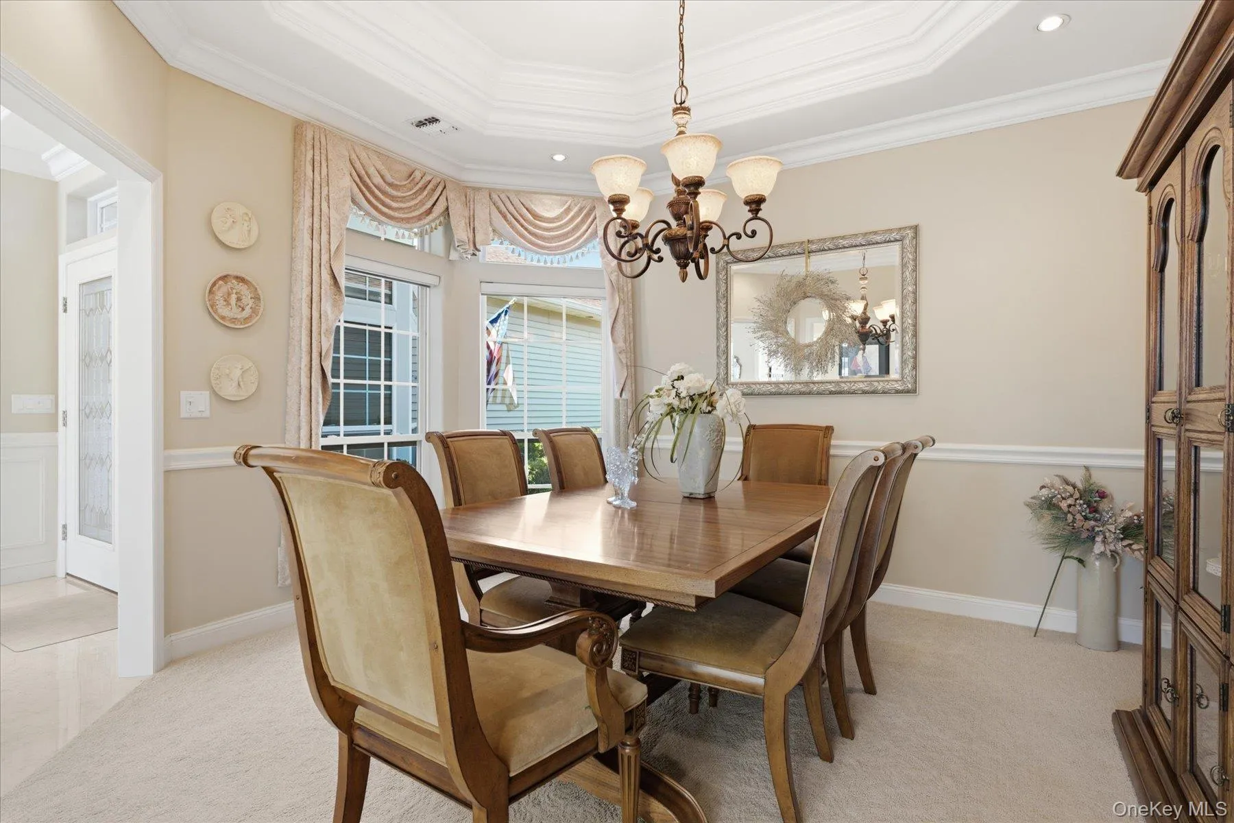 Formal Dining Room with Tray Ceilings Formal Dining Room with Tray Ceilings