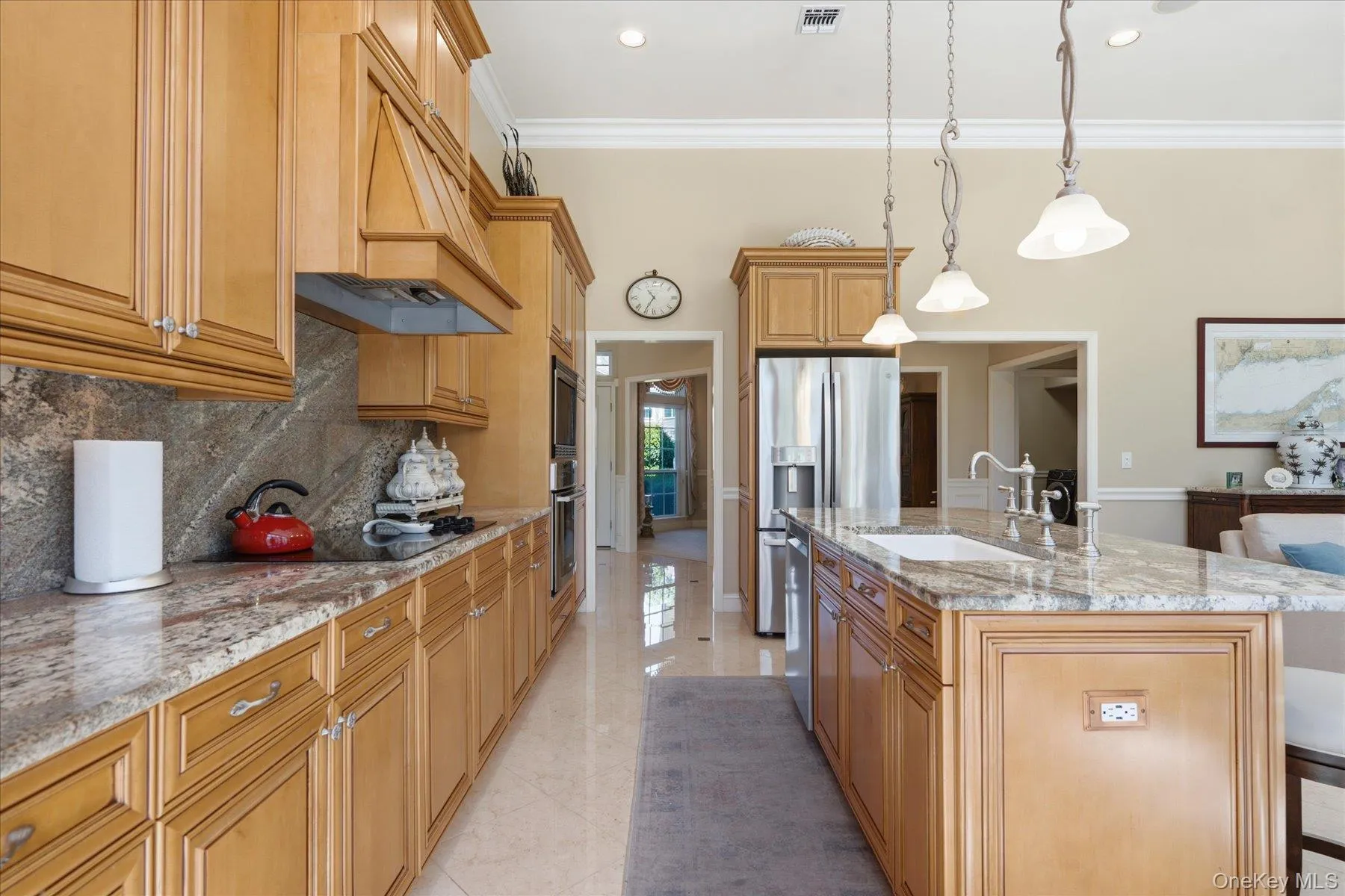 Kitchen in Center Island Kitchen in Center Island