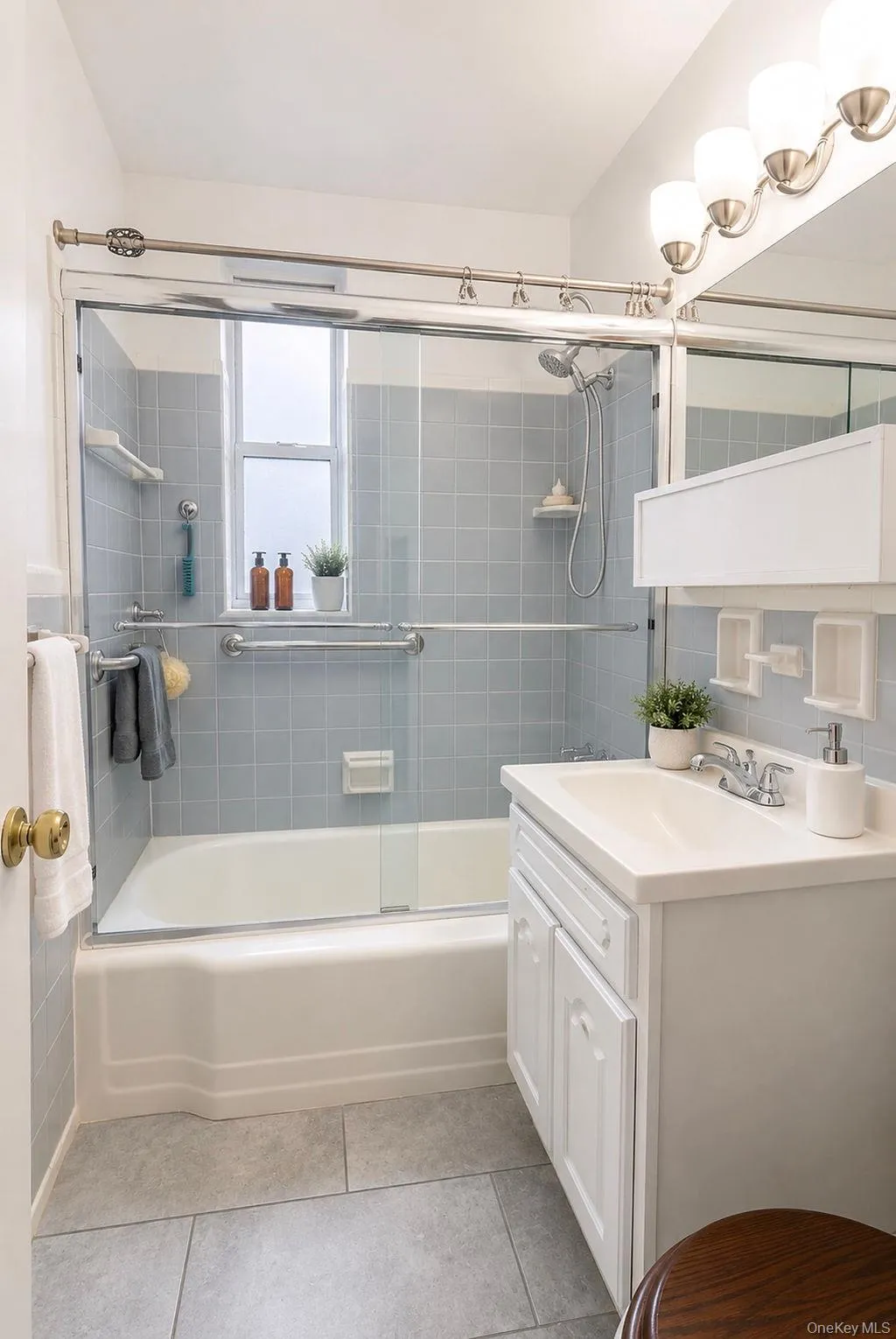 180 Van Cortlandt Park, New York, NY, 2 Bedrooms Bedrooms, 5 Rooms Rooms,1 BathroomBathrooms,Residential,For Rent,Van Cortlandt,0,KEY1015787 180 Van Cortlandt Park, New York, NY, 2 Bedrooms Bedrooms, 5 Rooms Rooms,1 BathroomBathrooms,Residential,For Rent,Van Cortlandt,0,KEY1015787