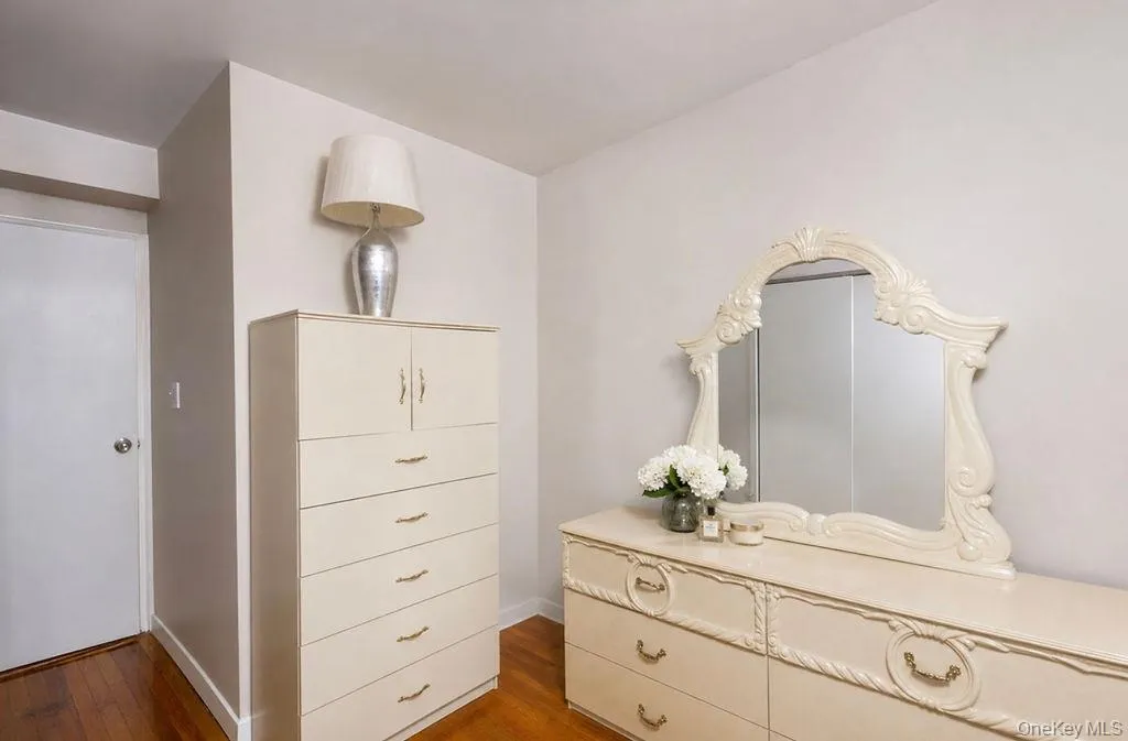180 Van Cortlandt Park, New York, NY, 2 Bedrooms Bedrooms, 5 Rooms Rooms,1 BathroomBathrooms,Residential,For Rent,Van Cortlandt,0,KEY1015787 180 Van Cortlandt Park, New York, NY, 2 Bedrooms Bedrooms, 5 Rooms Rooms,1 BathroomBathrooms,Residential,For Rent,Van Cortlandt,0,KEY1015787