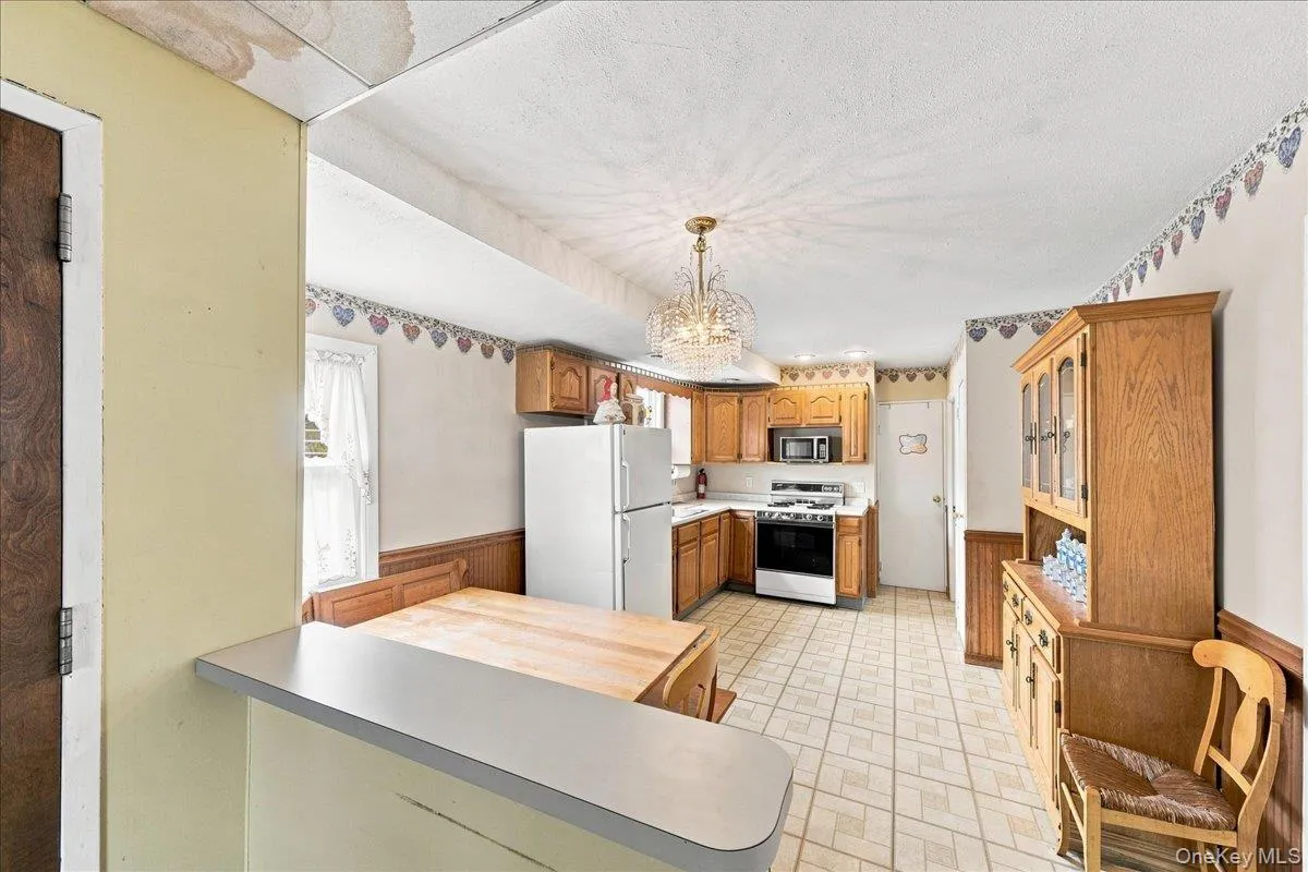 24 A Edgewater Park, New York, NY, 2 Bedrooms Bedrooms, 5 Rooms Rooms,1 BathroomBathrooms,Residential,For Rent,Edgewater Park,0,1015790 24 A Edgewater Park, New York, NY, 2 Bedrooms Bedrooms, 5 Rooms Rooms,1 BathroomBathrooms,Residential,For Rent,Edgewater Park,0,1015790