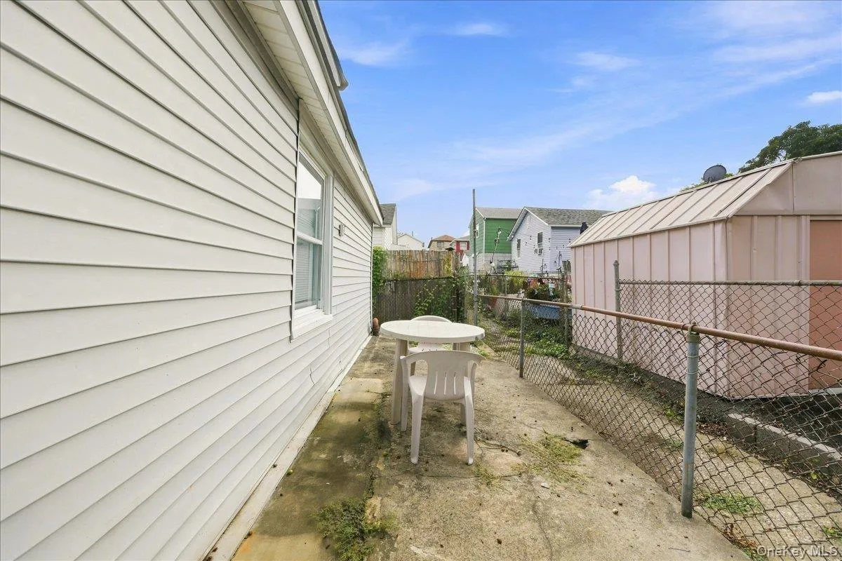 24 A Edgewater Park, New York, NY, 2 Bedrooms Bedrooms, 5 Rooms Rooms,1 BathroomBathrooms,Residential,For Rent,Edgewater Park,0,1015790 24 A Edgewater Park, New York, NY, 2 Bedrooms Bedrooms, 5 Rooms Rooms,1 BathroomBathrooms,Residential,For Rent,Edgewater Park,0,1015790
