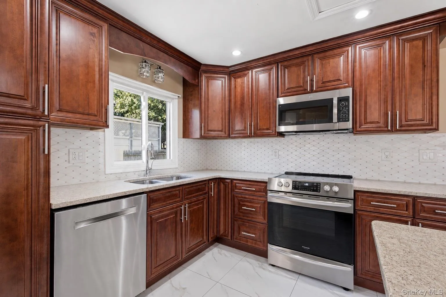 5 Willets Drive, Oyster Bay, NY, 3 Bedrooms Bedrooms, 8 Rooms Rooms,3 BathroomsBathrooms,Residential,For Rent,Willets,0,1015791 5 Willets Drive, Oyster Bay, NY, 3 Bedrooms Bedrooms, 8 Rooms Rooms,3 BathroomsBathrooms,Residential,For Rent,Willets,0,1015791