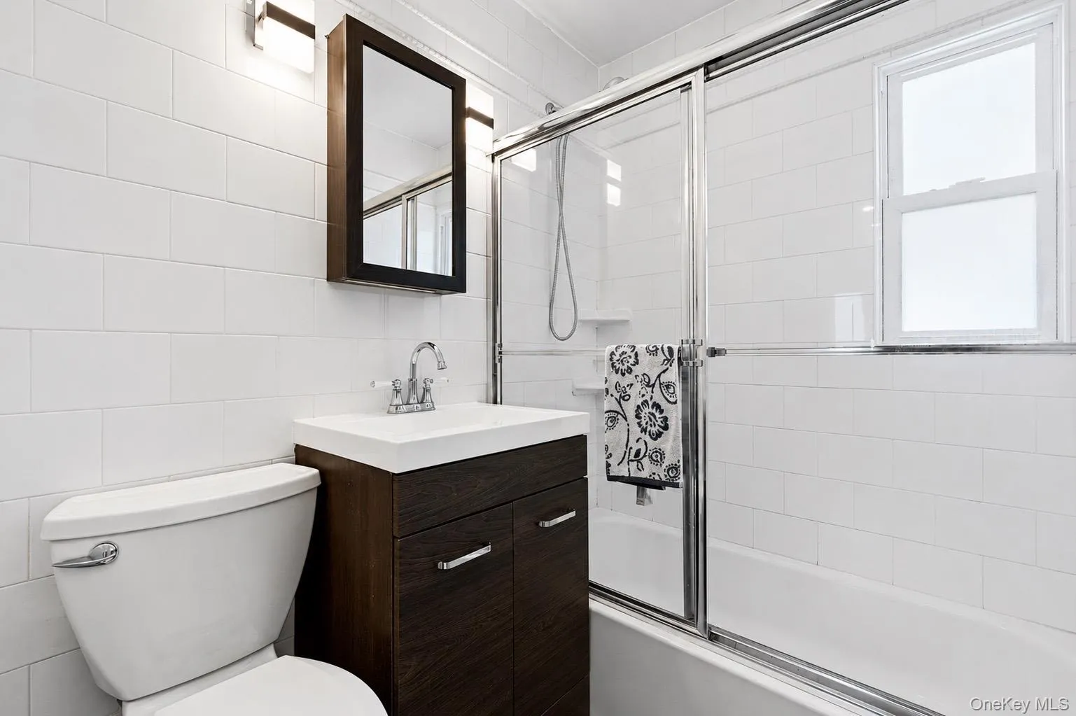 5 Willets Drive, Oyster Bay, NY, 3 Bedrooms Bedrooms, 8 Rooms Rooms,3 BathroomsBathrooms,Residential,For Rent,Willets,0,1015791 5 Willets Drive, Oyster Bay, NY, 3 Bedrooms Bedrooms, 8 Rooms Rooms,3 BathroomsBathrooms,Residential,For Rent,Willets,0,1015791