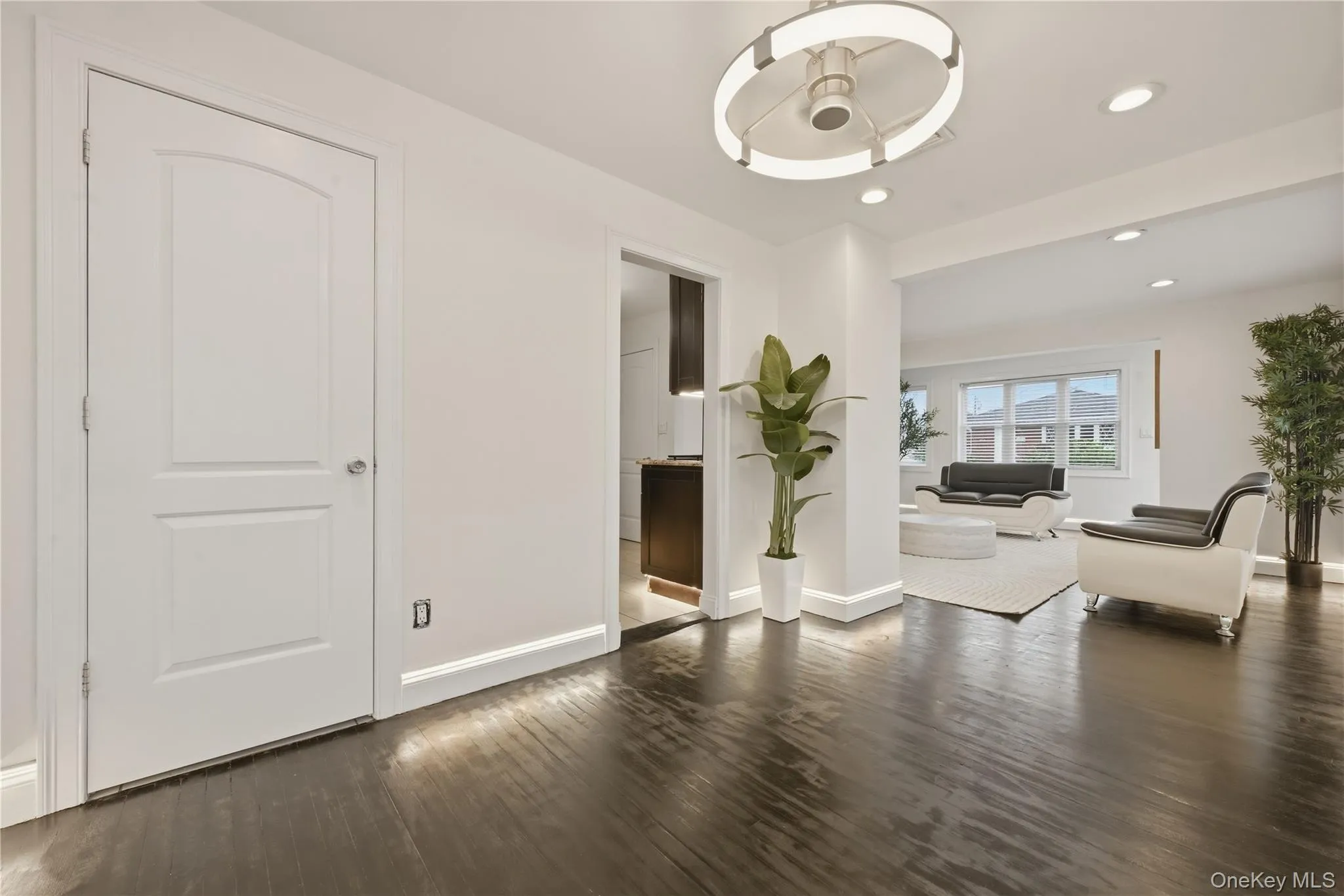 6 Prospect Street, Oyster Bay, NY, 2 Bedrooms Bedrooms, 4 Rooms Rooms,1 BathroomBathrooms,Residential,For Rent,Prospect,0,1015792 6 Prospect Street, Oyster Bay, NY, 2 Bedrooms Bedrooms, 4 Rooms Rooms,1 BathroomBathrooms,Residential,For Rent,Prospect,0,1015792