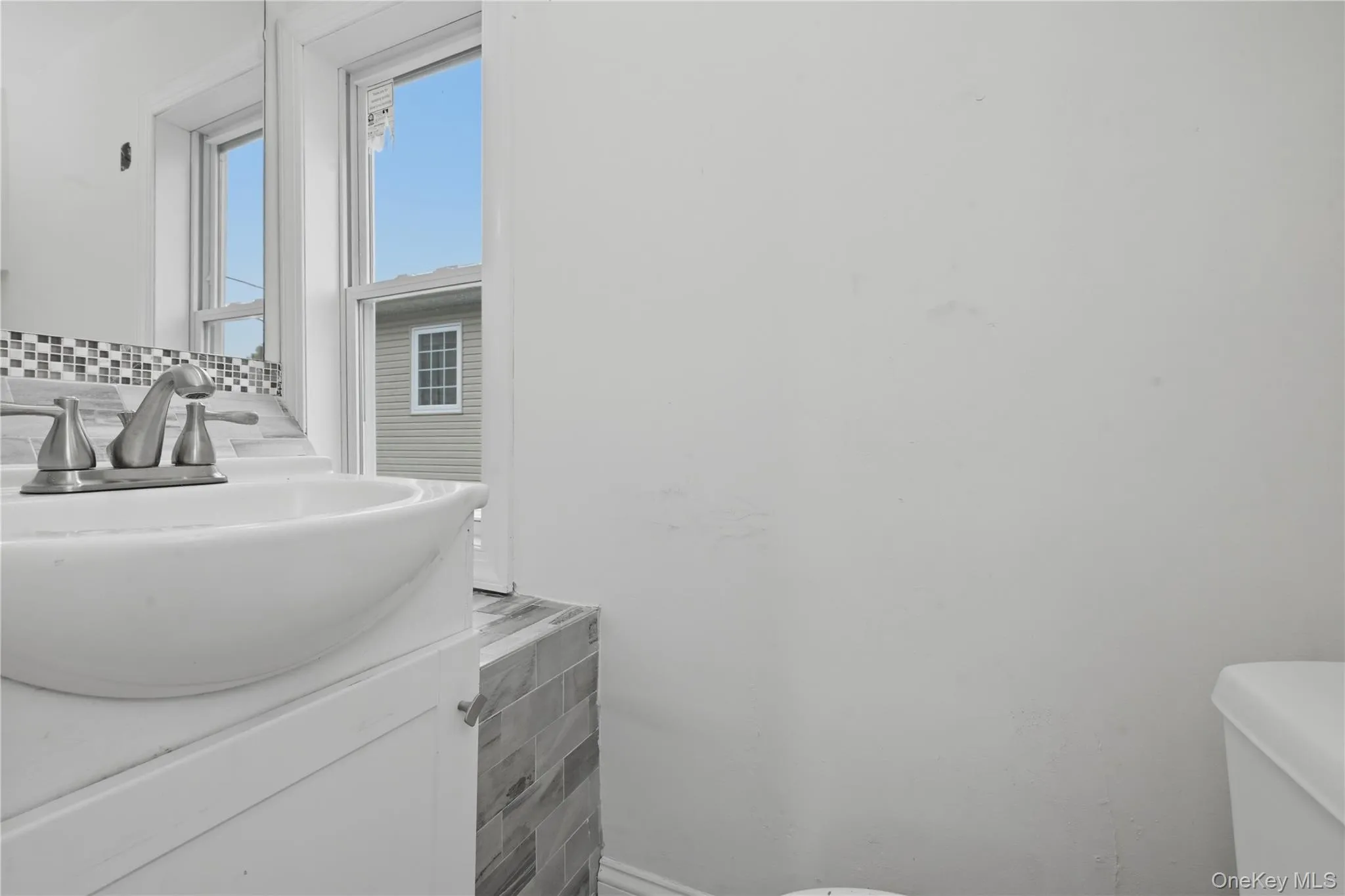 6 Prospect Street, Oyster Bay, NY, 2 Bedrooms Bedrooms, 4 Rooms Rooms,1 BathroomBathrooms,Residential,For Rent,Prospect,0,1015792 6 Prospect Street, Oyster Bay, NY, 2 Bedrooms Bedrooms, 4 Rooms Rooms,1 BathroomBathrooms,Residential,For Rent,Prospect,0,1015792
