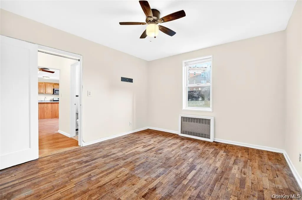 10 DAVENPORT Avenue, New Rochelle, NY, 1 Bedroom Bedrooms, 3 Rooms Rooms,1 BathroomBathrooms,Residential,For Rent,DAVENPORT,0,1015795 10 DAVENPORT Avenue, New Rochelle, NY, 1 Bedroom Bedrooms, 3 Rooms Rooms,1 BathroomBathrooms,Residential,For Rent,DAVENPORT,0,1015795