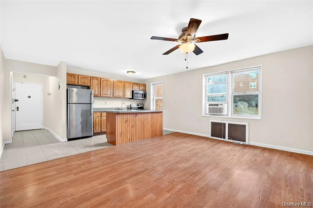 10 DAVENPORT Avenue, New Rochelle, NY, 1 Bedroom Bedrooms, 3 Rooms Rooms,1 BathroomBathrooms,Residential,For Rent,DAVENPORT,0,1015795 10 DAVENPORT Avenue, New Rochelle, NY, 1 Bedroom Bedrooms, 3 Rooms Rooms,1 BathroomBathrooms,Residential,For Rent,DAVENPORT,0,1015795