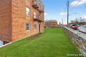10 DAVENPORT Avenue, New Rochelle, NY, 1 Bedroom Bedrooms, 3 Rooms Rooms,1 BathroomBathrooms,Residential,For Rent,DAVENPORT,0,1015795 10 DAVENPORT Avenue, New Rochelle, NY, 1 Bedroom Bedrooms, 3 Rooms Rooms,1 BathroomBathrooms,Residential,For Rent,DAVENPORT,0,1015795