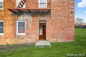 10 DAVENPORT Avenue, New Rochelle, NY, 1 Bedroom Bedrooms, 3 Rooms Rooms,1 BathroomBathrooms,Residential,For Rent,DAVENPORT,0,1015795 10 DAVENPORT Avenue, New Rochelle, NY, 1 Bedroom Bedrooms, 3 Rooms Rooms,1 BathroomBathrooms,Residential,For Rent,DAVENPORT,0,1015795