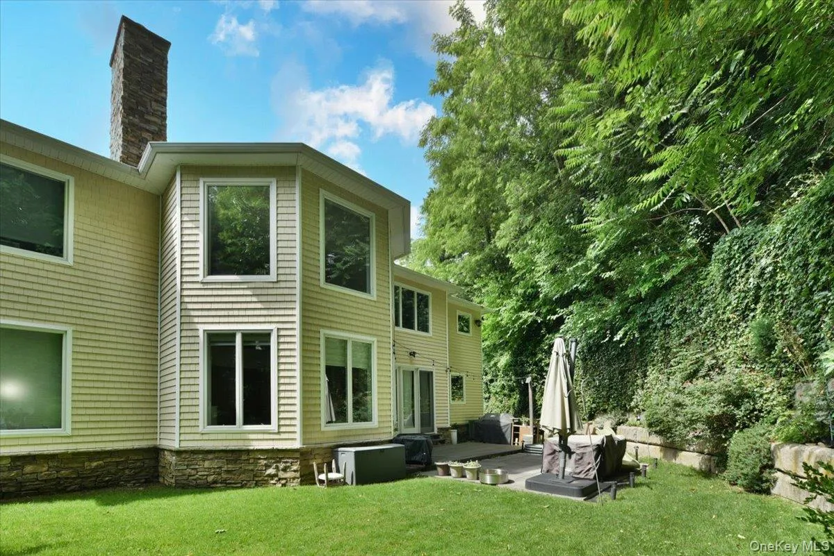 245 Harbor Hill Road, North Hempstead, NY, 5 Bedrooms Bedrooms, 11 Rooms Rooms,4 BathroomsBathrooms,Residential,For Rent,Harbor Hill,0,1015799 245 Harbor Hill Road, North Hempstead, NY, 5 Bedrooms Bedrooms, 11 Rooms Rooms,4 BathroomsBathrooms,Residential,For Rent,Harbor Hill,0,1015799