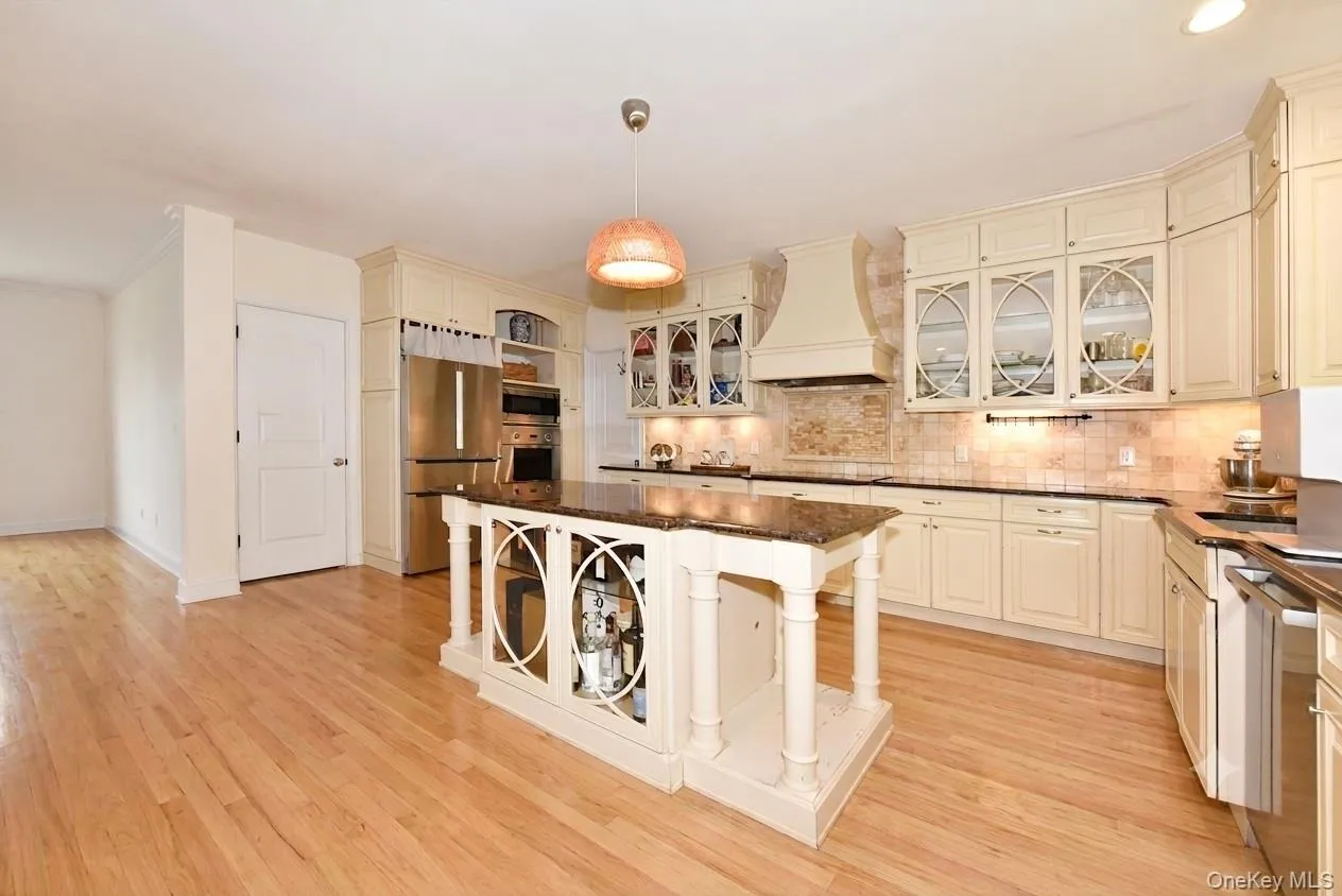245 Harbor Hill Road, North Hempstead, NY, 5 Bedrooms Bedrooms, 11 Rooms Rooms,4 BathroomsBathrooms,Residential,For Rent,Harbor Hill,0,1015799 245 Harbor Hill Road, North Hempstead, NY, 5 Bedrooms Bedrooms, 11 Rooms Rooms,4 BathroomsBathrooms,Residential,For Rent,Harbor Hill,0,1015799