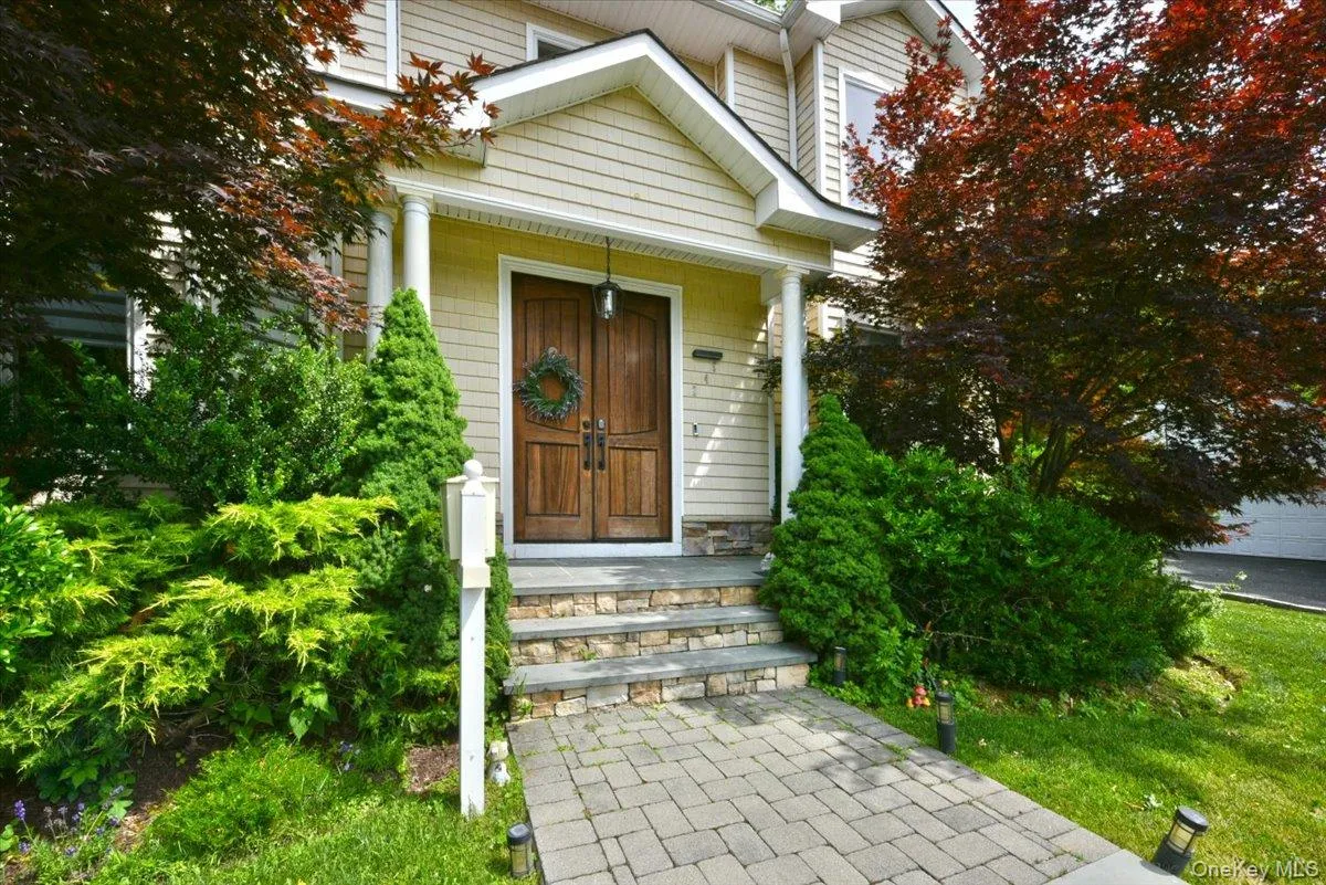 245 Harbor Hill Road, North Hempstead, NY, 5 Bedrooms Bedrooms, 11 Rooms Rooms,4 BathroomsBathrooms,Residential,For Rent,Harbor Hill,0,1015799 245 Harbor Hill Road, North Hempstead, NY, 5 Bedrooms Bedrooms, 11 Rooms Rooms,4 BathroomsBathrooms,Residential,For Rent,Harbor Hill,0,1015799