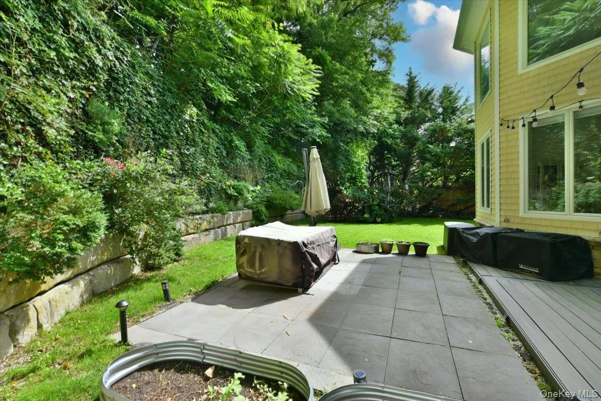 245 Harbor Hill Road, North Hempstead, NY, 5 Bedrooms Bedrooms, 11 Rooms Rooms,4 BathroomsBathrooms,Residential,For Rent,Harbor Hill,0,1015799 245 Harbor Hill Road, North Hempstead, NY, 5 Bedrooms Bedrooms, 11 Rooms Rooms,4 BathroomsBathrooms,Residential,For Rent,Harbor Hill,0,1015799
