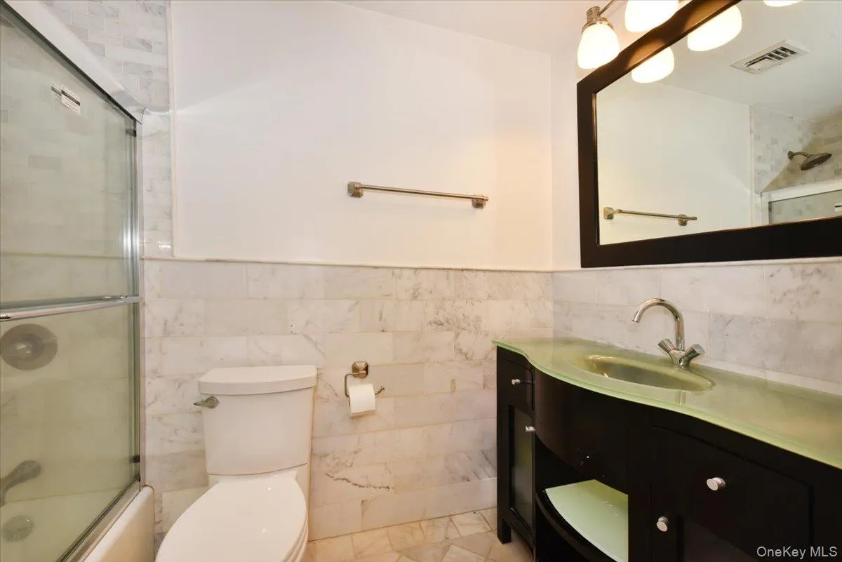 245 Harbor Hill Road, North Hempstead, NY, 5 Bedrooms Bedrooms, 11 Rooms Rooms,4 BathroomsBathrooms,Residential,For Rent,Harbor Hill,0,1015799 245 Harbor Hill Road, North Hempstead, NY, 5 Bedrooms Bedrooms, 11 Rooms Rooms,4 BathroomsBathrooms,Residential,For Rent,Harbor Hill,0,1015799