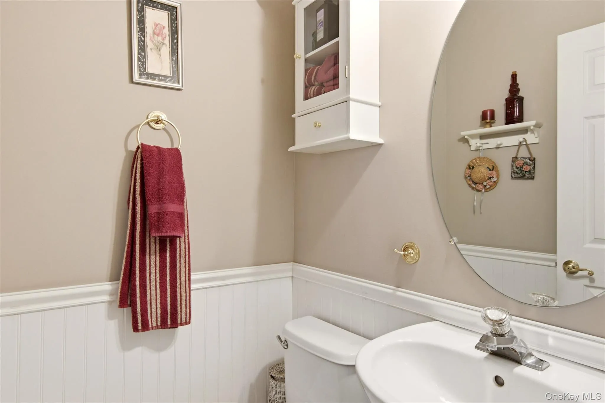 Guest 1/2 bath Guest 1/2 bath