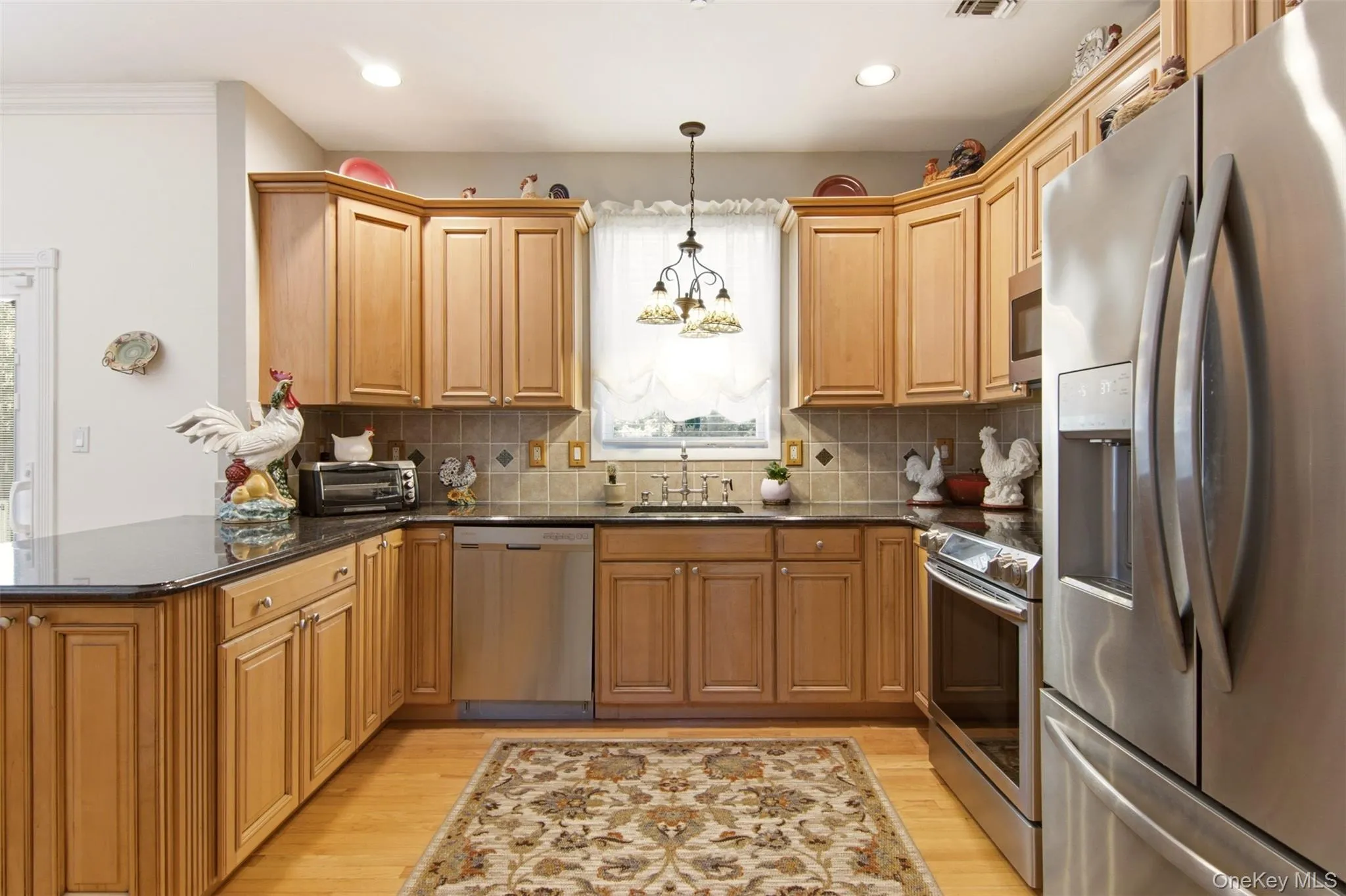 Remodeled Kitchen w/ Maple cabinets Remodeled Kitchen w/ Maple cabinets