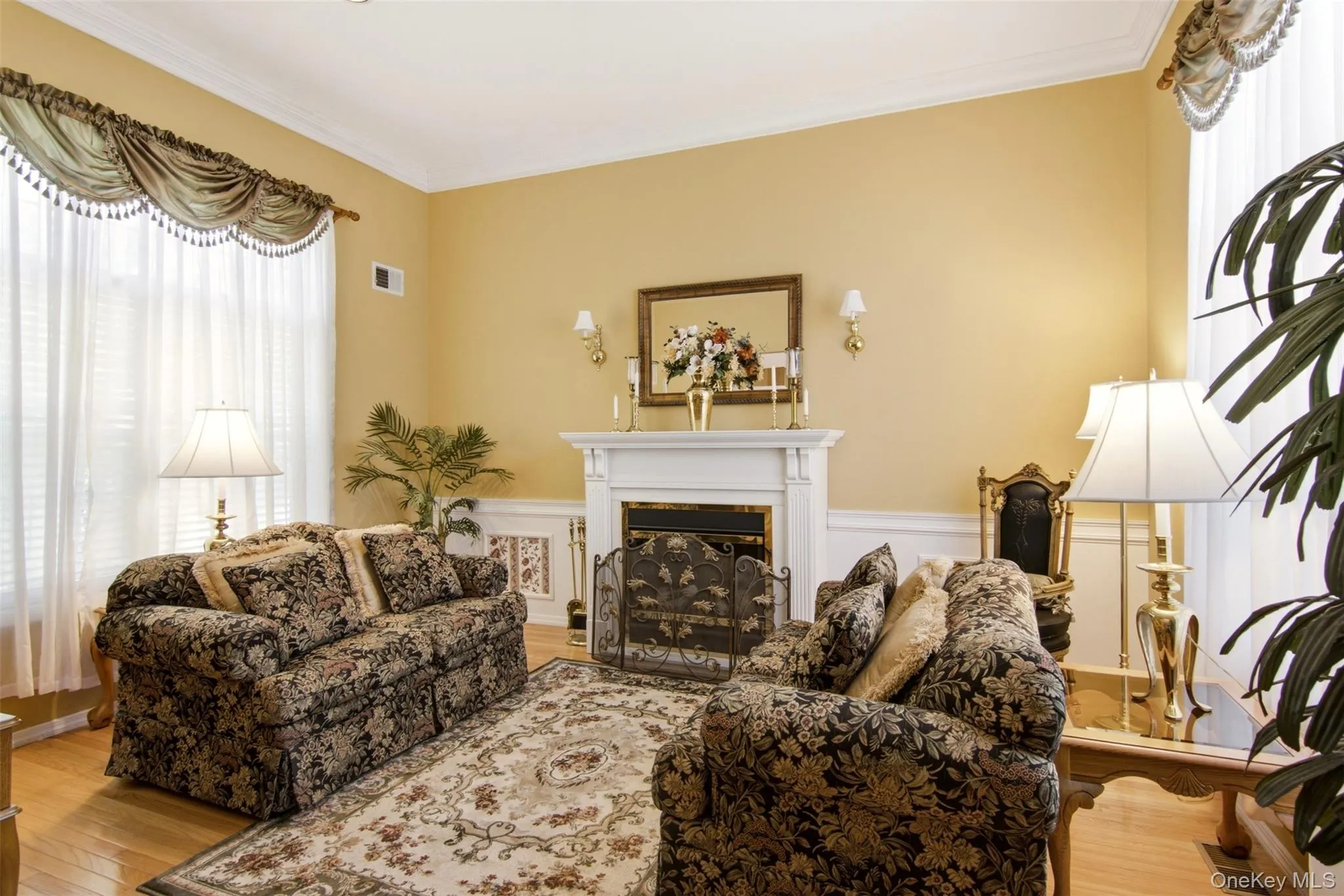 Formal Living room w/ electric fireplace Formal Living room w/ electric fireplace