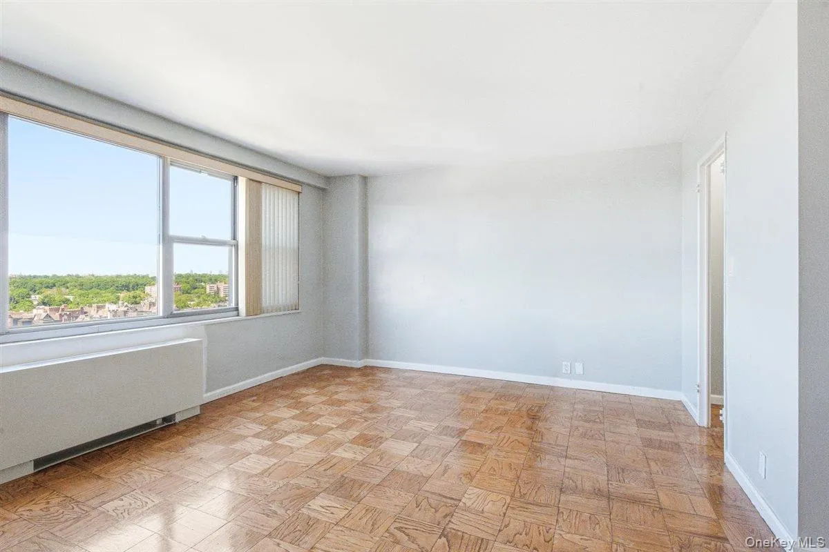 70-25 Yellowstone Boulevard, New York, NY, 3 Rooms Rooms,1 BathroomBathrooms,Residential,For Rent,Yellowstone,0,1015802 70-25 Yellowstone Boulevard, New York, NY, 3 Rooms Rooms,1 BathroomBathrooms,Residential,For Rent,Yellowstone,0,1015802