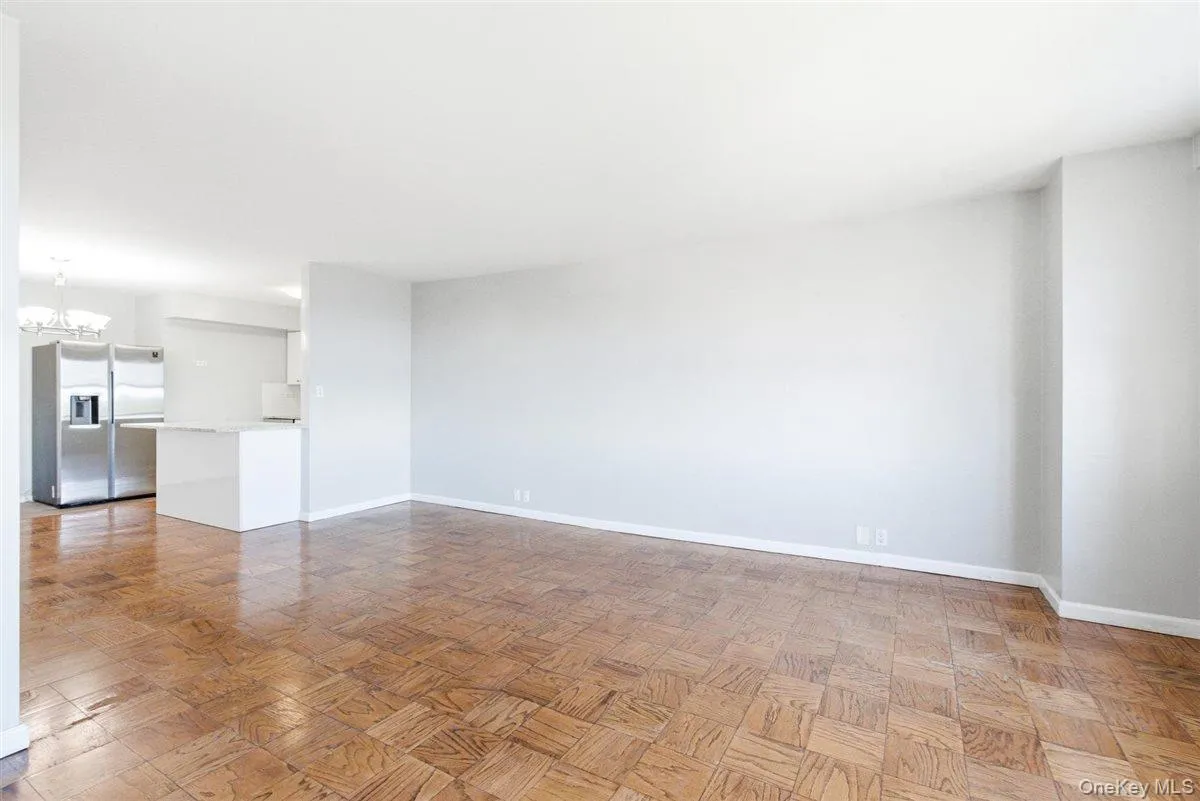 70-25 Yellowstone Boulevard, New York, NY, 3 Rooms Rooms,1 BathroomBathrooms,Residential,For Rent,Yellowstone,0,1015802 70-25 Yellowstone Boulevard, New York, NY, 3 Rooms Rooms,1 BathroomBathrooms,Residential,For Rent,Yellowstone,0,1015802