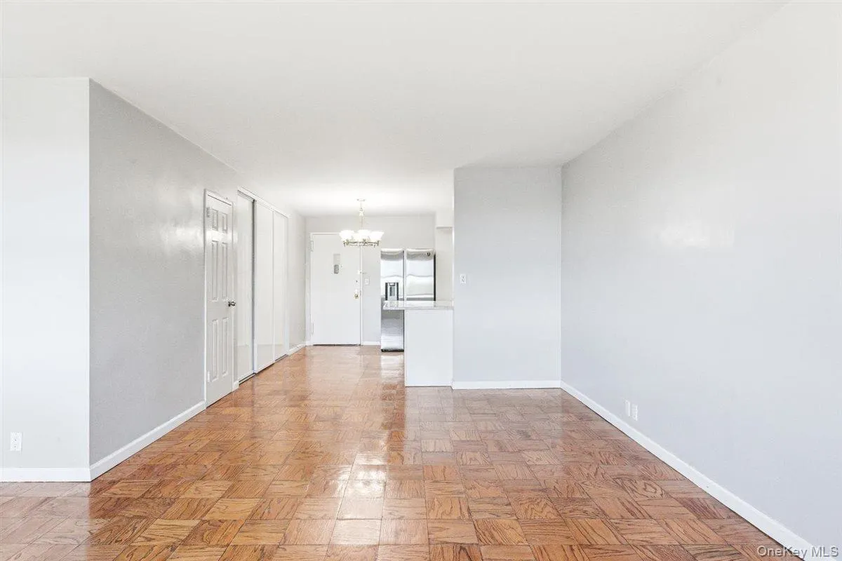 70-25 Yellowstone Boulevard, New York, NY, 3 Rooms Rooms,1 BathroomBathrooms,Residential,For Rent,Yellowstone,0,1015802 70-25 Yellowstone Boulevard, New York, NY, 3 Rooms Rooms,1 BathroomBathrooms,Residential,For Rent,Yellowstone,0,1015802