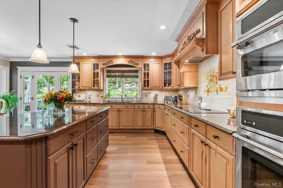10 Serene Court, Huntington, NY, 6 Bedrooms Bedrooms, 11 Rooms Rooms,4 BathroomsBathrooms,Residential,For Rent,Serene,0,1015804 10 Serene Court, Huntington, NY, 6 Bedrooms Bedrooms, 11 Rooms Rooms,4 BathroomsBathrooms,Residential,For Rent,Serene,0,1015804