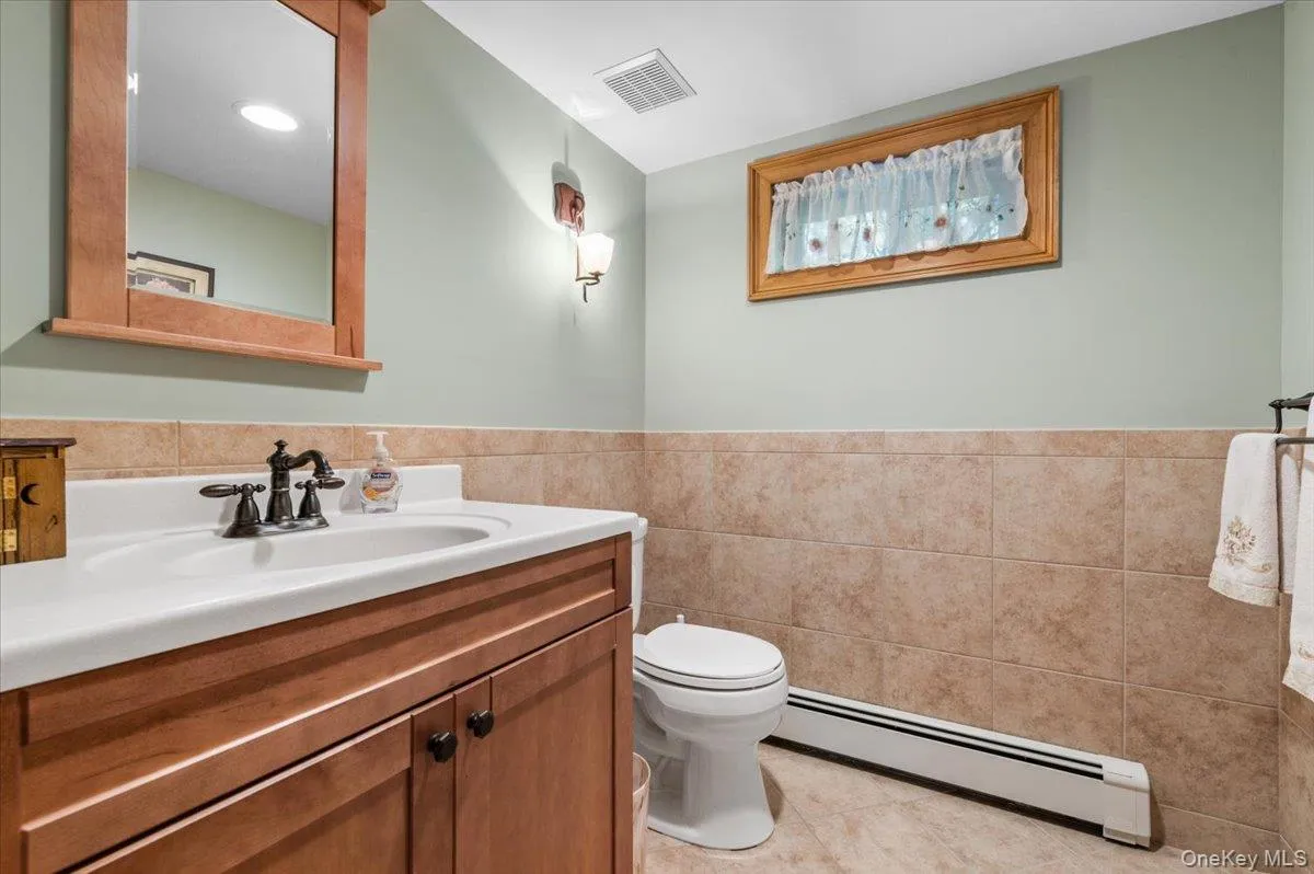 10 Serene Court, Huntington, NY, 6 Bedrooms Bedrooms, 11 Rooms Rooms,4 BathroomsBathrooms,Residential,For Rent,Serene,0,1015804 10 Serene Court, Huntington, NY, 6 Bedrooms Bedrooms, 11 Rooms Rooms,4 BathroomsBathrooms,Residential,For Rent,Serene,0,1015804