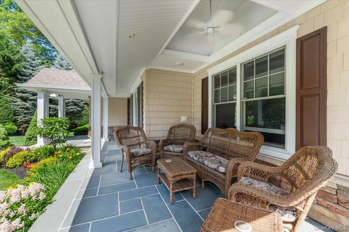10 Serene Court, Huntington, NY, 6 Bedrooms Bedrooms, 11 Rooms Rooms,4 BathroomsBathrooms,Residential,For Rent,Serene,0,1015804 10 Serene Court, Huntington, NY, 6 Bedrooms Bedrooms, 11 Rooms Rooms,4 BathroomsBathrooms,Residential,For Rent,Serene,0,1015804