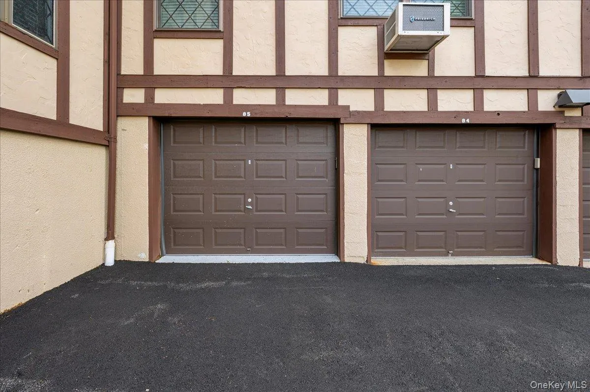 Garage Garage