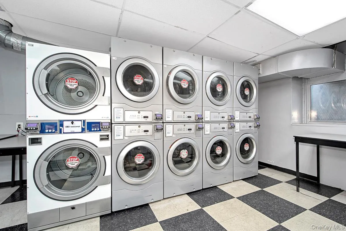 472 Gramatan Avenue, Mount Vernon, NY, 1 Bedroom Bedrooms, 3 Rooms Rooms,1 BathroomBathrooms,Residential,For Rent,Gramatan,0,1015812 472 Gramatan Avenue, Mount Vernon, NY, 1 Bedroom Bedrooms, 3 Rooms Rooms,1 BathroomBathrooms,Residential,For Rent,Gramatan,0,1015812