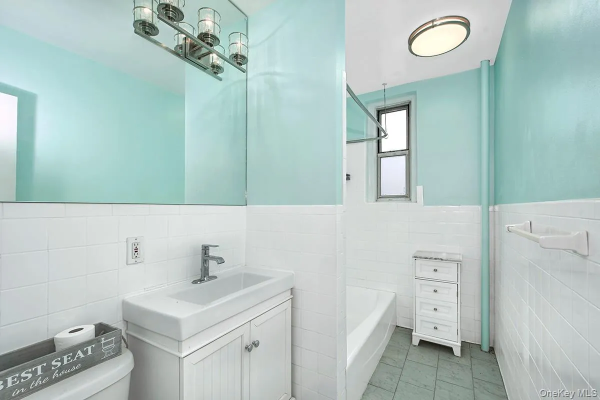 472 Gramatan Avenue, Mount Vernon, NY, 1 Bedroom Bedrooms, 3 Rooms Rooms,1 BathroomBathrooms,Residential,For Rent,Gramatan,0,1015812 472 Gramatan Avenue, Mount Vernon, NY, 1 Bedroom Bedrooms, 3 Rooms Rooms,1 BathroomBathrooms,Residential,For Rent,Gramatan,0,1015812