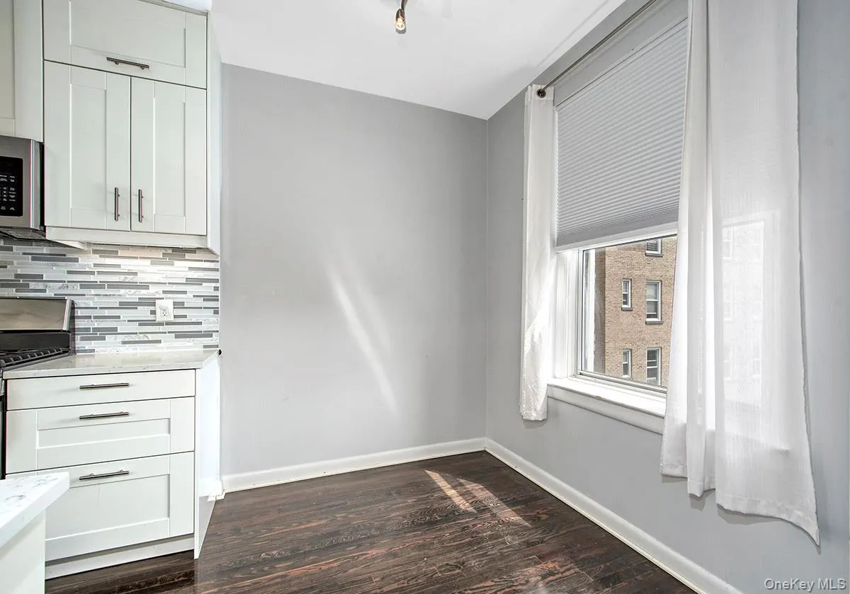 472 Gramatan Avenue, Mount Vernon, NY, 1 Bedroom Bedrooms, 3 Rooms Rooms,1 BathroomBathrooms,Residential,For Rent,Gramatan,0,1015812 472 Gramatan Avenue, Mount Vernon, NY, 1 Bedroom Bedrooms, 3 Rooms Rooms,1 BathroomBathrooms,Residential,For Rent,Gramatan,0,1015812