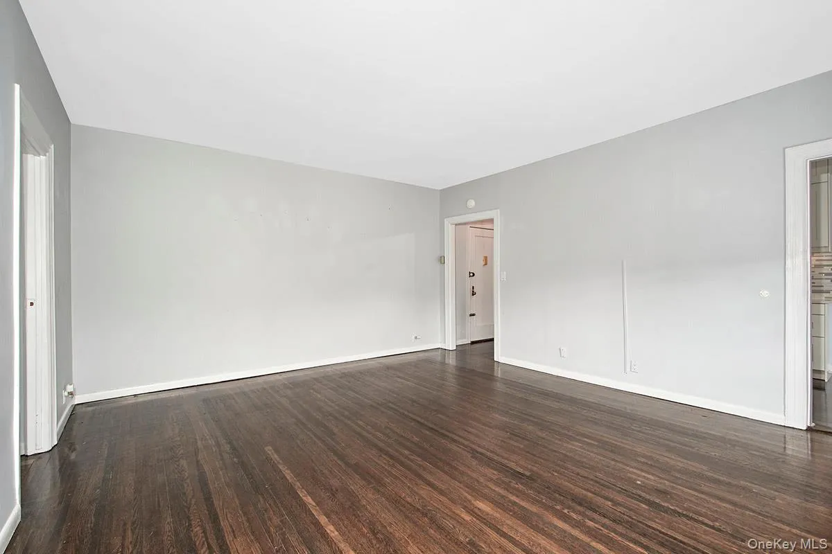 472 Gramatan Avenue, Mount Vernon, NY, 1 Bedroom Bedrooms, 3 Rooms Rooms,1 BathroomBathrooms,Residential,For Rent,Gramatan,0,1015812 472 Gramatan Avenue, Mount Vernon, NY, 1 Bedroom Bedrooms, 3 Rooms Rooms,1 BathroomBathrooms,Residential,For Rent,Gramatan,0,1015812