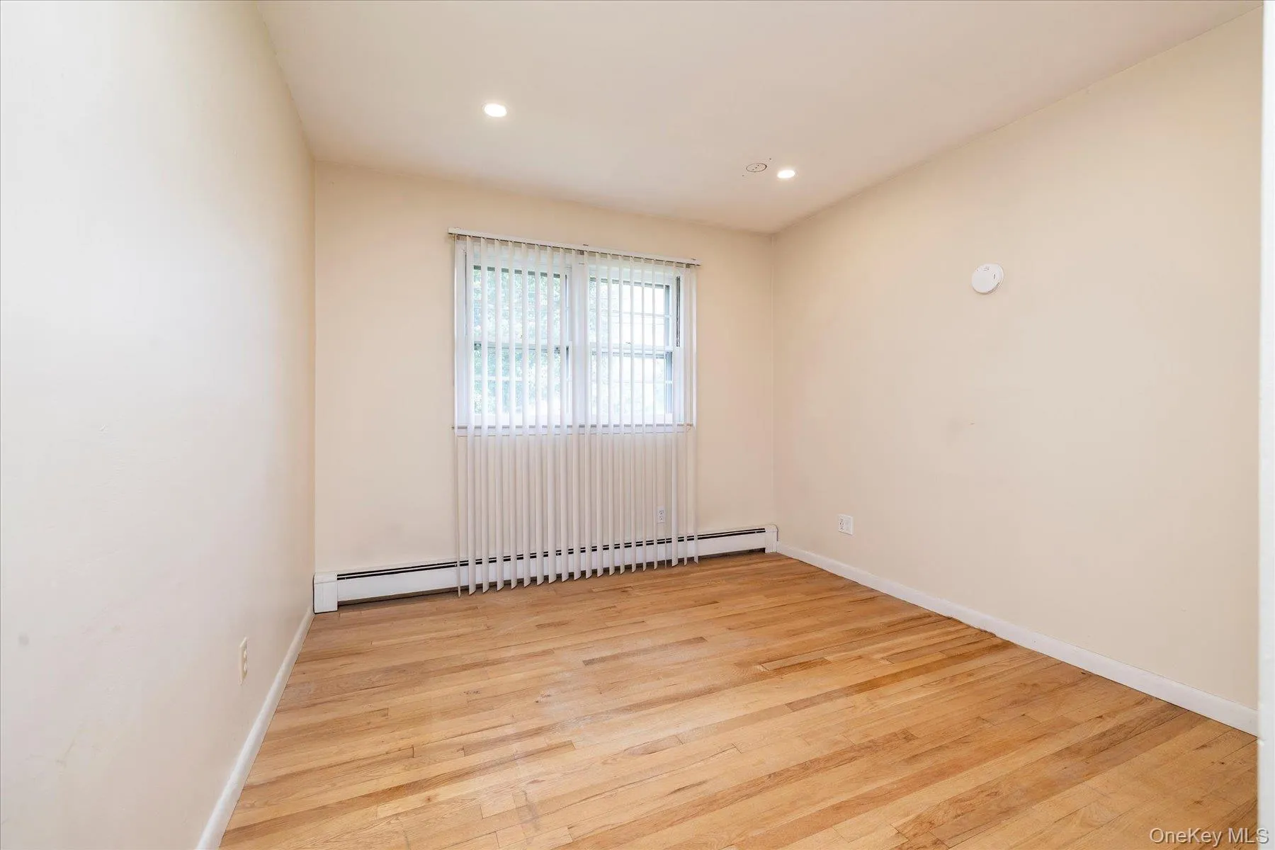 332 Marcy Street, West Babylon, NY, 3 Bedrooms Bedrooms, 7 Rooms Rooms,1 BathroomBathrooms,Residential,For Rent,Marcy,0,KEY1015824 332 Marcy Street, West Babylon, NY, 3 Bedrooms Bedrooms, 7 Rooms Rooms,1 BathroomBathrooms,Residential,For Rent,Marcy,0,KEY1015824