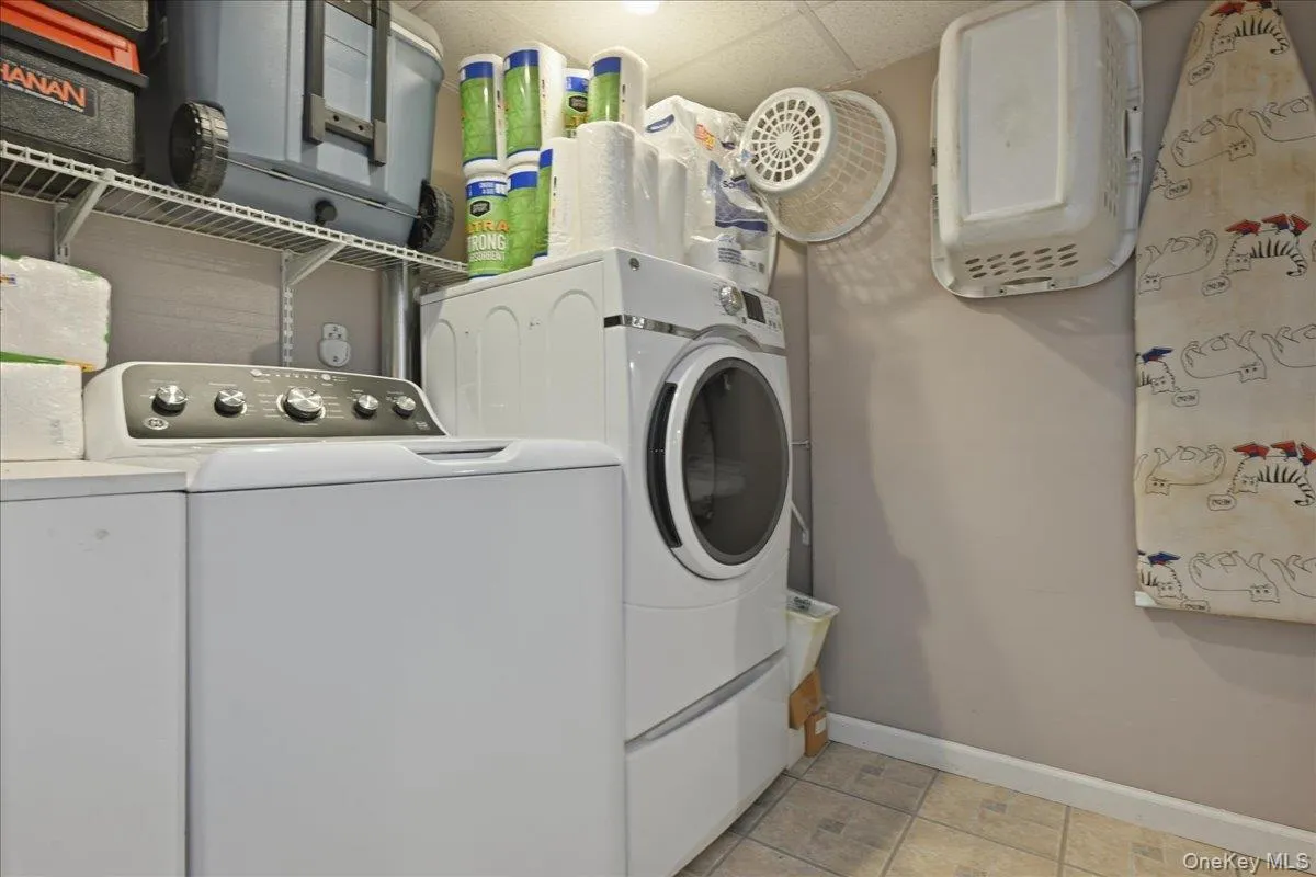 2504 Cadillac Drive, Hempstead, NY, 3 Bedrooms Bedrooms, 8 Rooms Rooms,2 BathroomsBathrooms,Residential,For Rent,Cadillac,0,KEY1015827 2504 Cadillac Drive, Hempstead, NY, 3 Bedrooms Bedrooms, 8 Rooms Rooms,2 BathroomsBathrooms,Residential,For Rent,Cadillac,0,KEY1015827