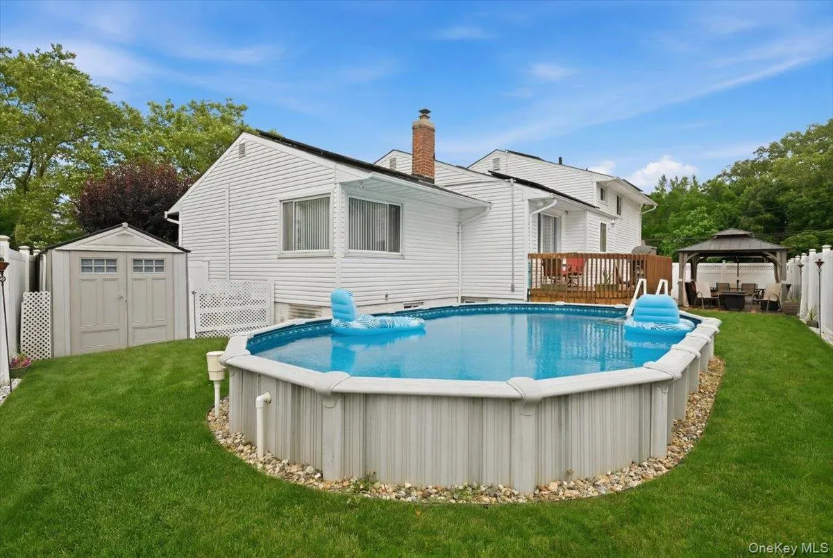 2504 Cadillac Drive, Hempstead, NY, 3 Bedrooms Bedrooms, 8 Rooms Rooms,2 BathroomsBathrooms,Residential,For Rent,Cadillac,0,KEY1015827 2504 Cadillac Drive, Hempstead, NY, 3 Bedrooms Bedrooms, 8 Rooms Rooms,2 BathroomsBathrooms,Residential,For Rent,Cadillac,0,KEY1015827