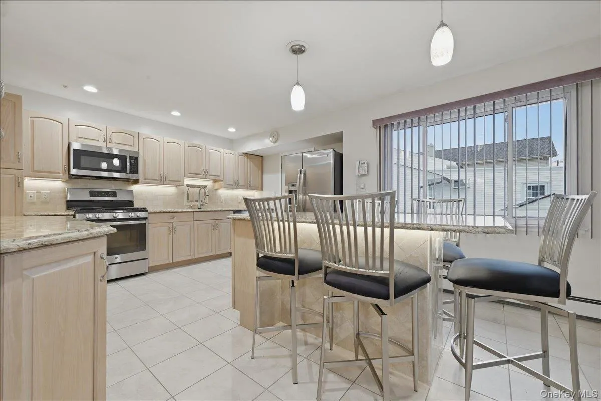 2504 Cadillac Drive, Hempstead, NY, 3 Bedrooms Bedrooms, 8 Rooms Rooms,2 BathroomsBathrooms,Residential,For Rent,Cadillac,0,KEY1015827 2504 Cadillac Drive, Hempstead, NY, 3 Bedrooms Bedrooms, 8 Rooms Rooms,2 BathroomsBathrooms,Residential,For Rent,Cadillac,0,KEY1015827