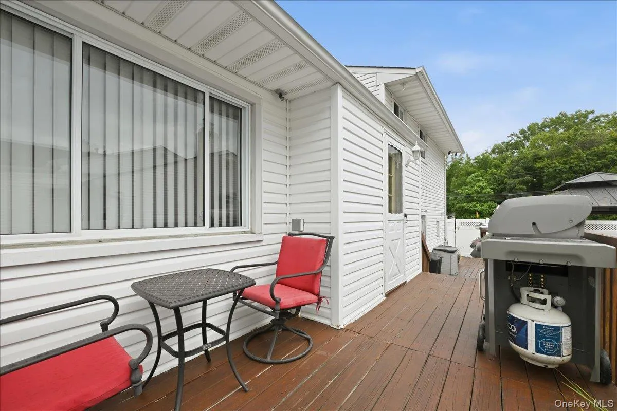 2504 Cadillac Drive, Hempstead, NY, 3 Bedrooms Bedrooms, 8 Rooms Rooms,2 BathroomsBathrooms,Residential,For Rent,Cadillac,0,KEY1015827 2504 Cadillac Drive, Hempstead, NY, 3 Bedrooms Bedrooms, 8 Rooms Rooms,2 BathroomsBathrooms,Residential,For Rent,Cadillac,0,KEY1015827